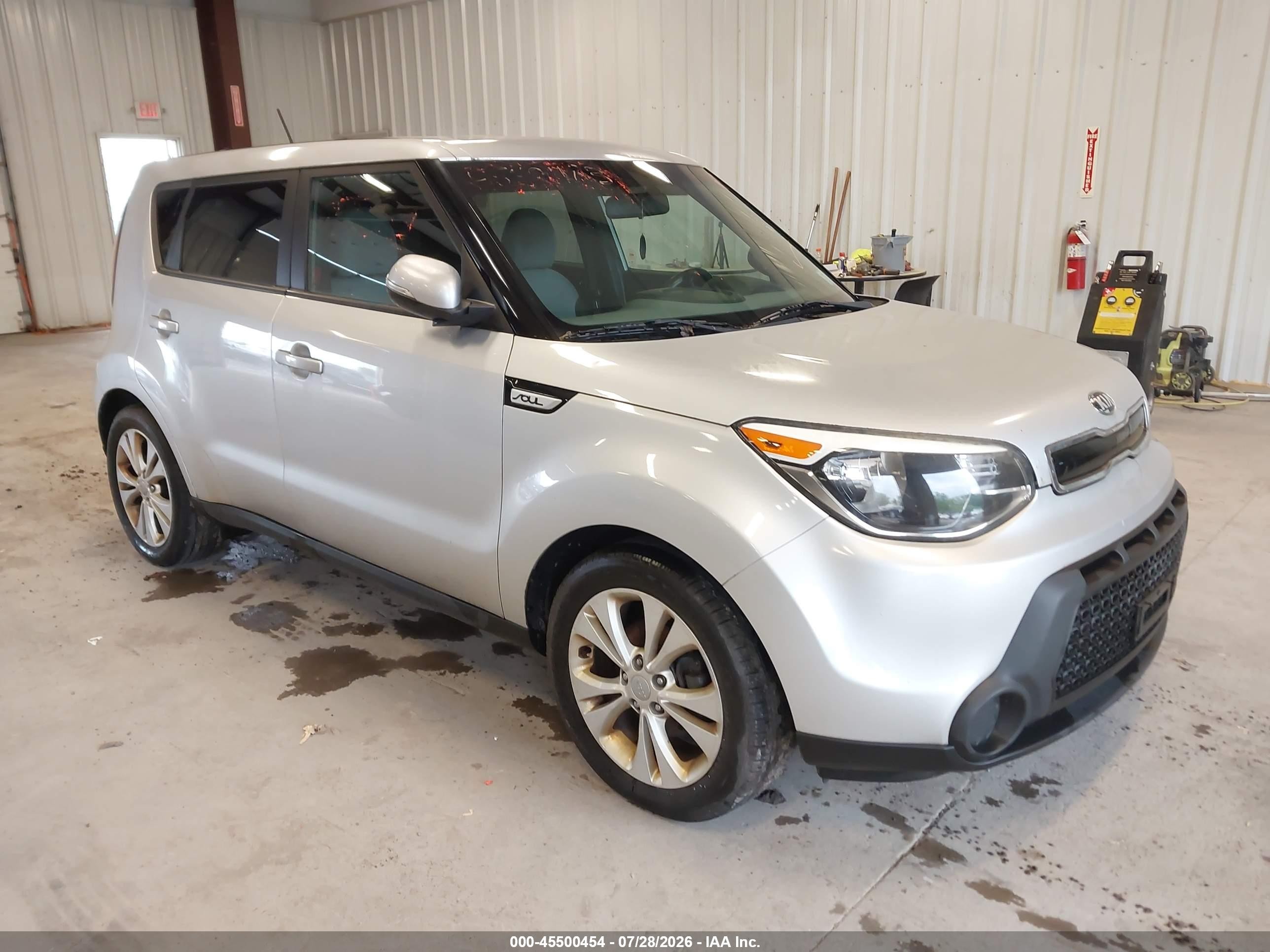 2014 Kia Soul +, VIN KNDJP3A59E7705762 — Normal wear