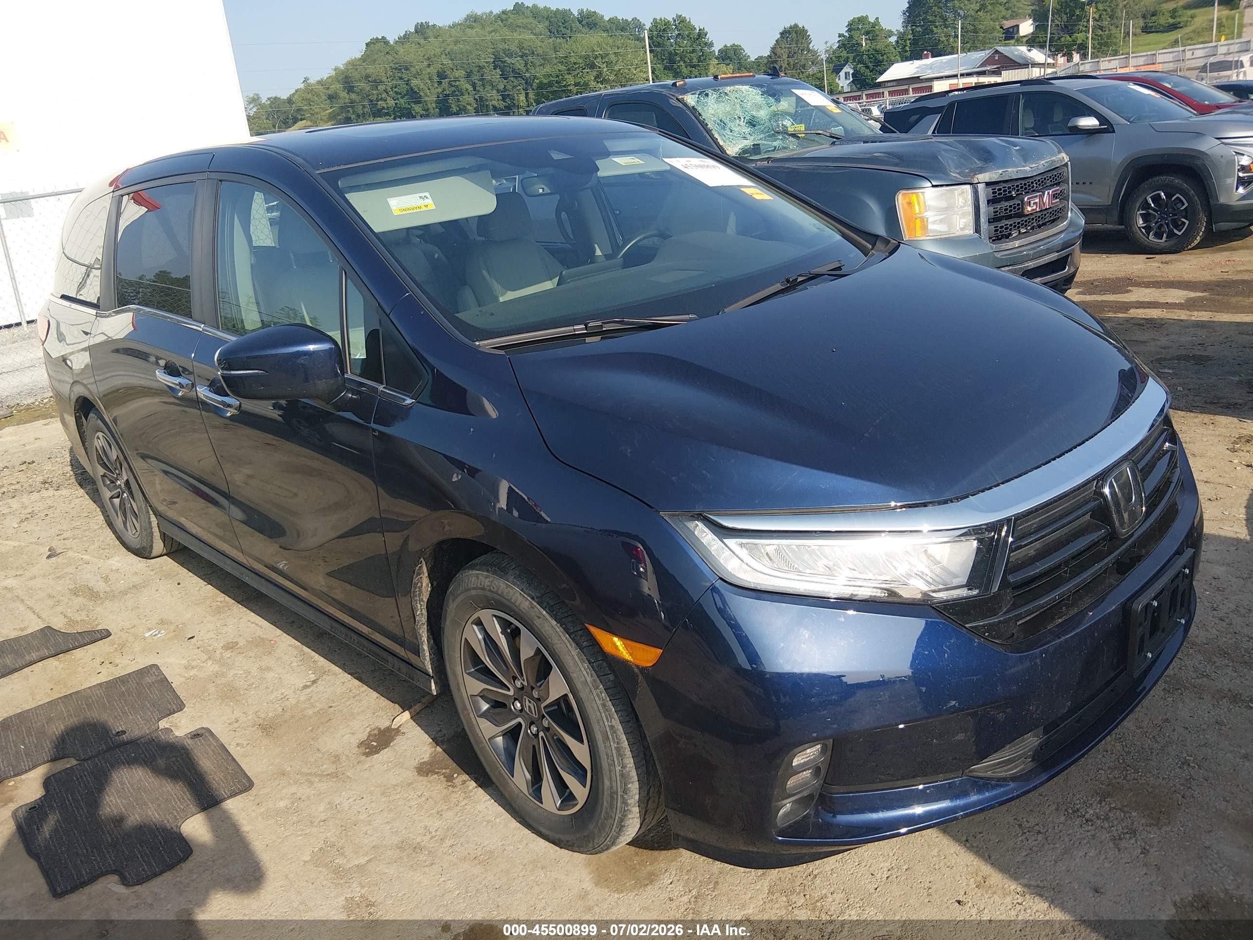 2021 Honda Odyssey EX-L, VIN 5FNRL6H71MB011406 — Side