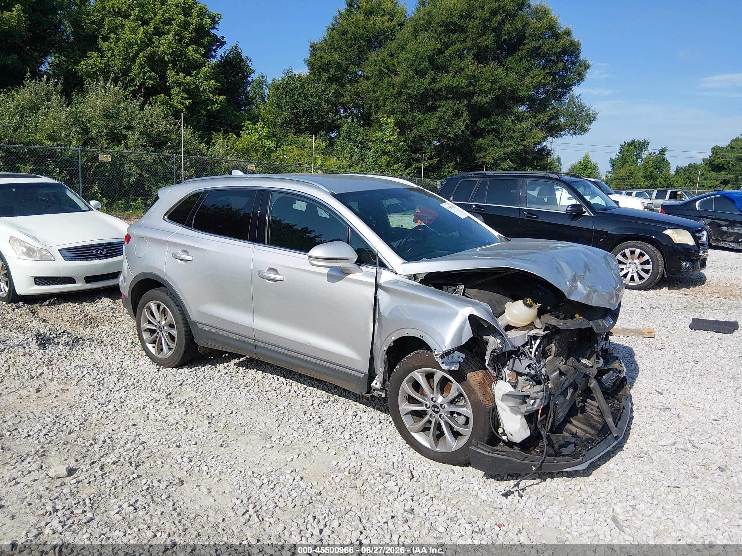 2018 Lincoln MKC Select, VIN 5LMCJ2C91JUL29020 — Перед