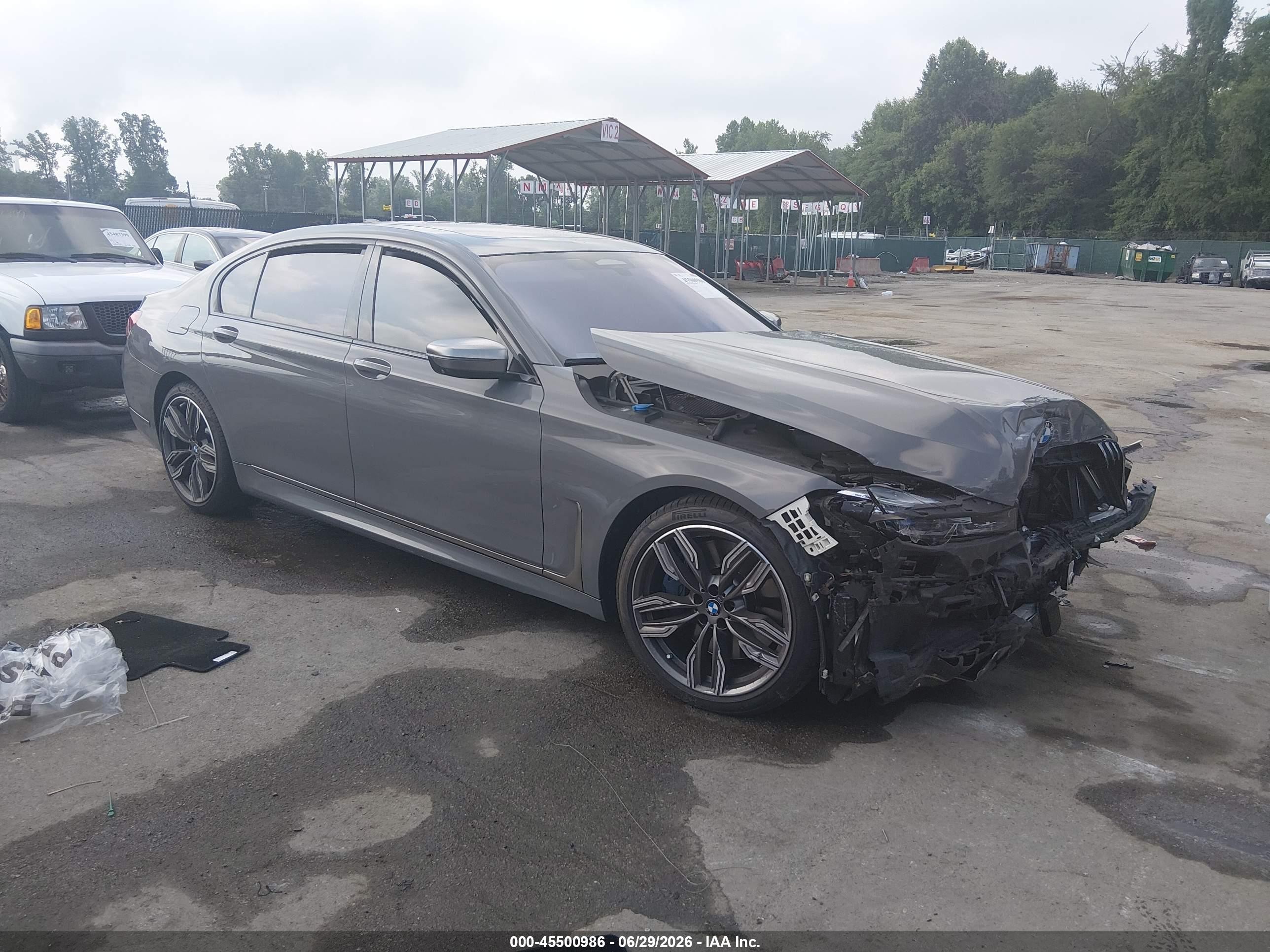 2020 BMW 7 Series M760i xDrive, VIN WBA7U6C02LBM63023 — Front end