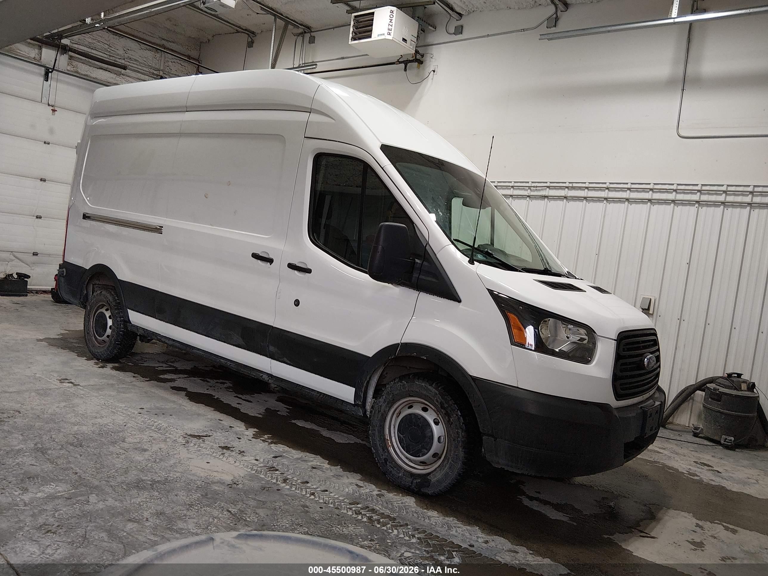 2019 Ford Transit, VIN 1FTBW2XM6KKB28570 — Rear end