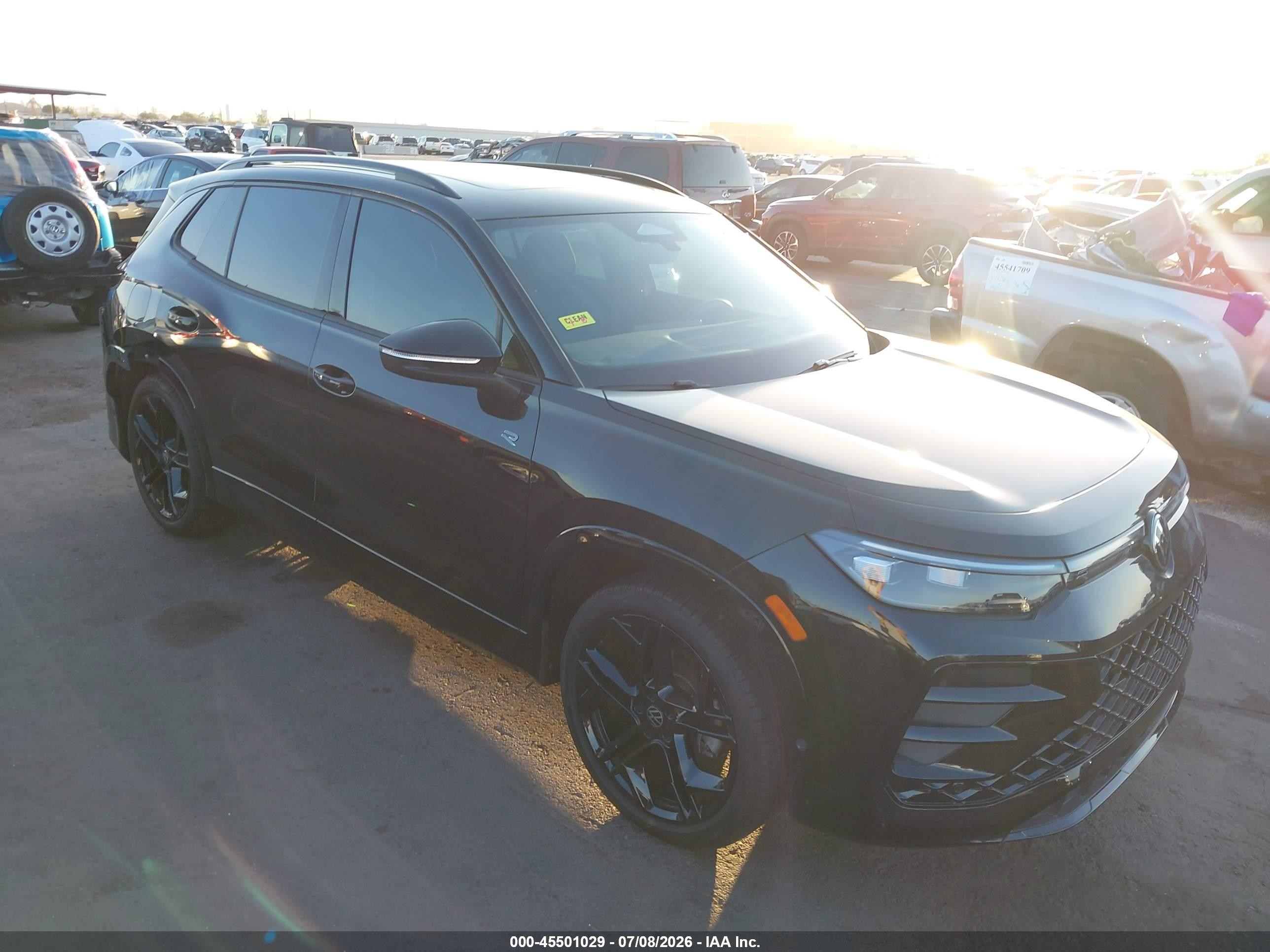 2025 Volkswagen Tiguan SE R-Line Black, VIN 3VVHR7RM9SM069116 — Зад