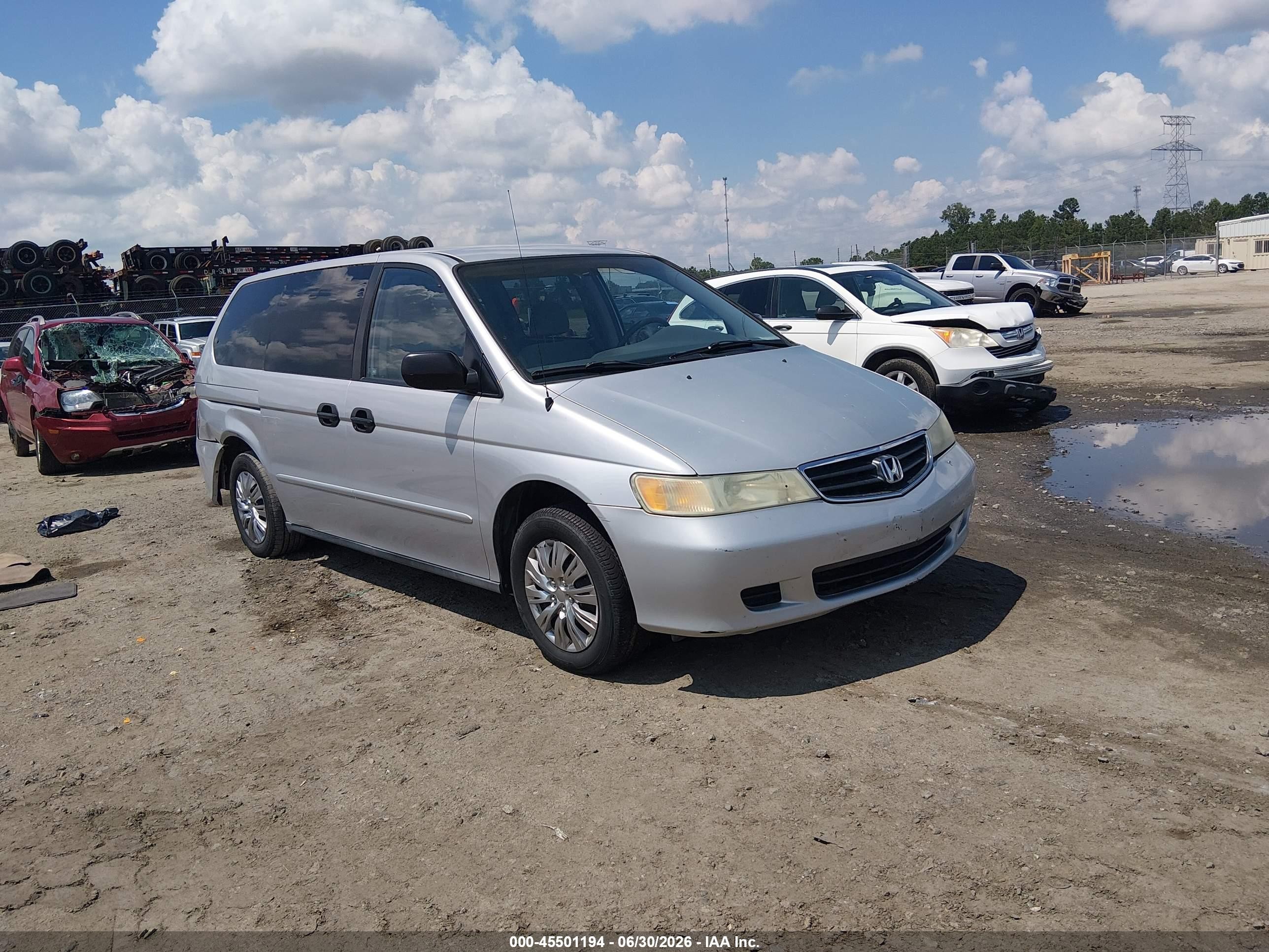 2003 Honda Odyssey LX, VIN 5FNRL18573B155221 — Rear end