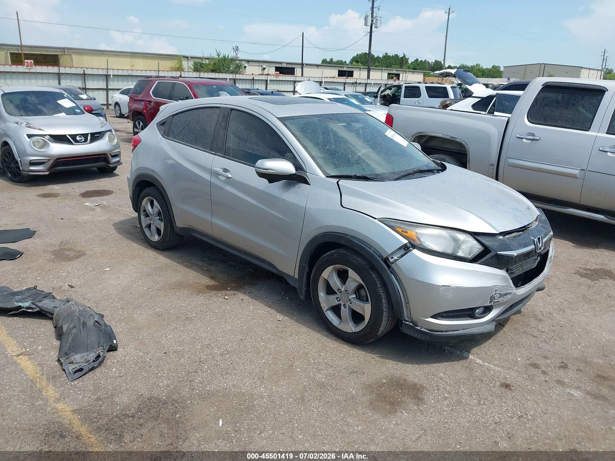 2016 Honda HR-V EX, VIN 3CZRU5H5XGM726183 — Front end