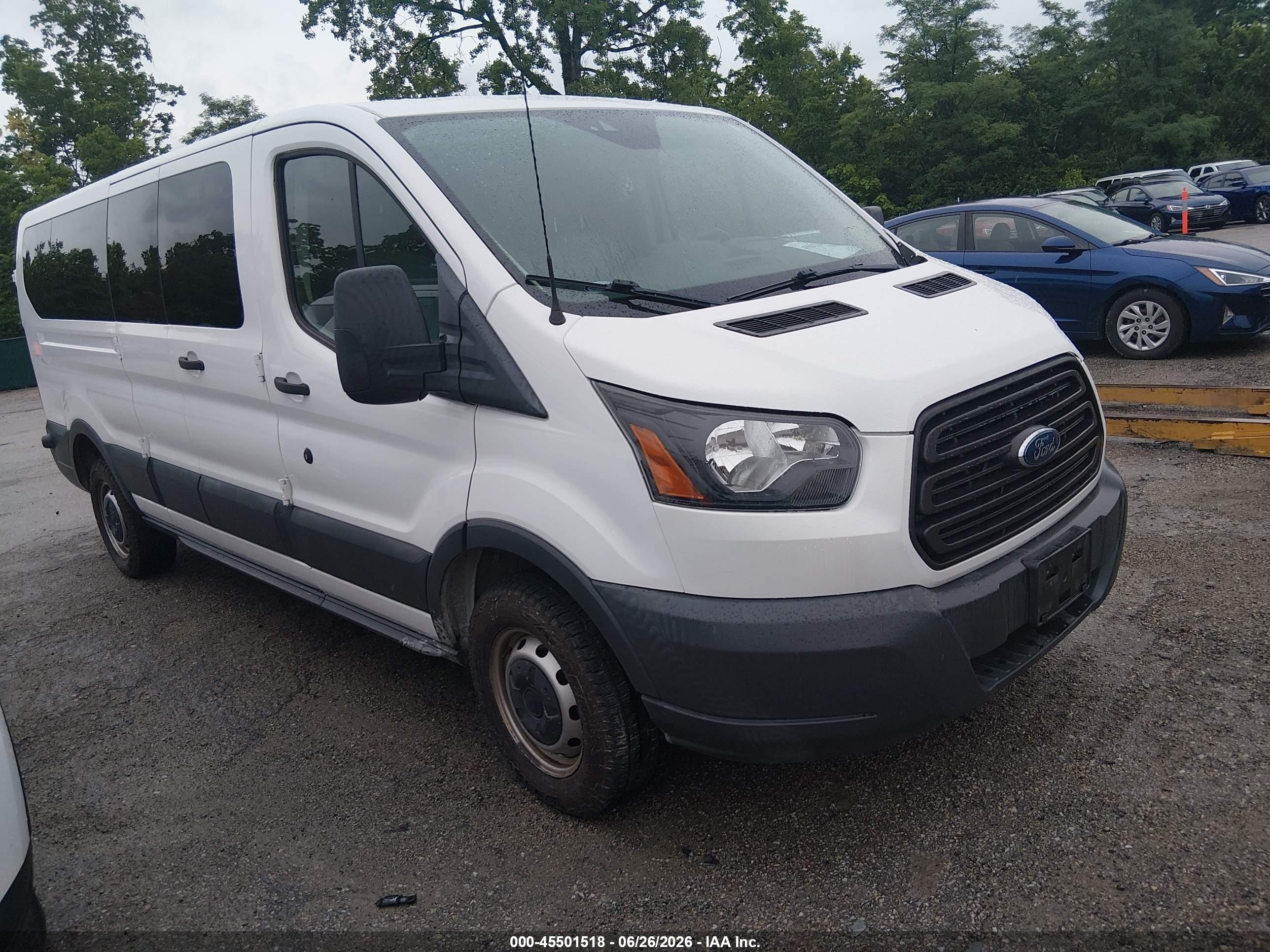 2018 Ford Transit Passenger XL, VIN 1FBZX2ZM4JKB52846 — Normal wear