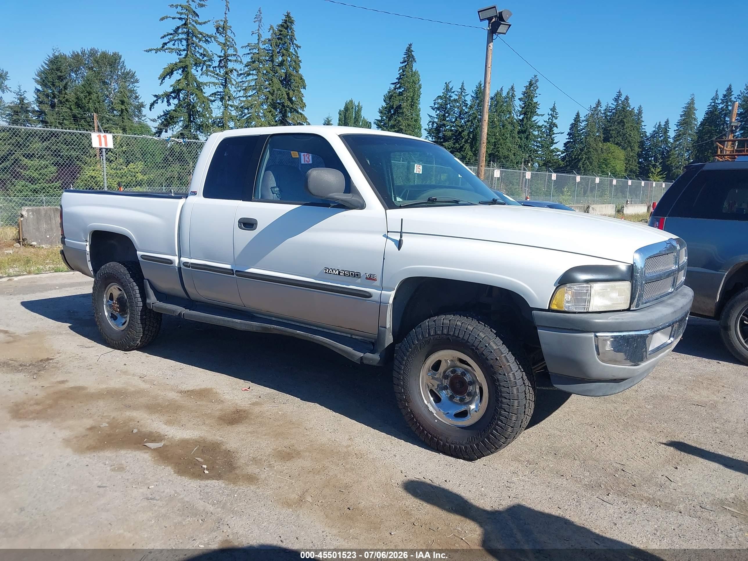 1998 Dodge 2500, VIN 1B7KF23Z5WJ261964 — Обычный износ
