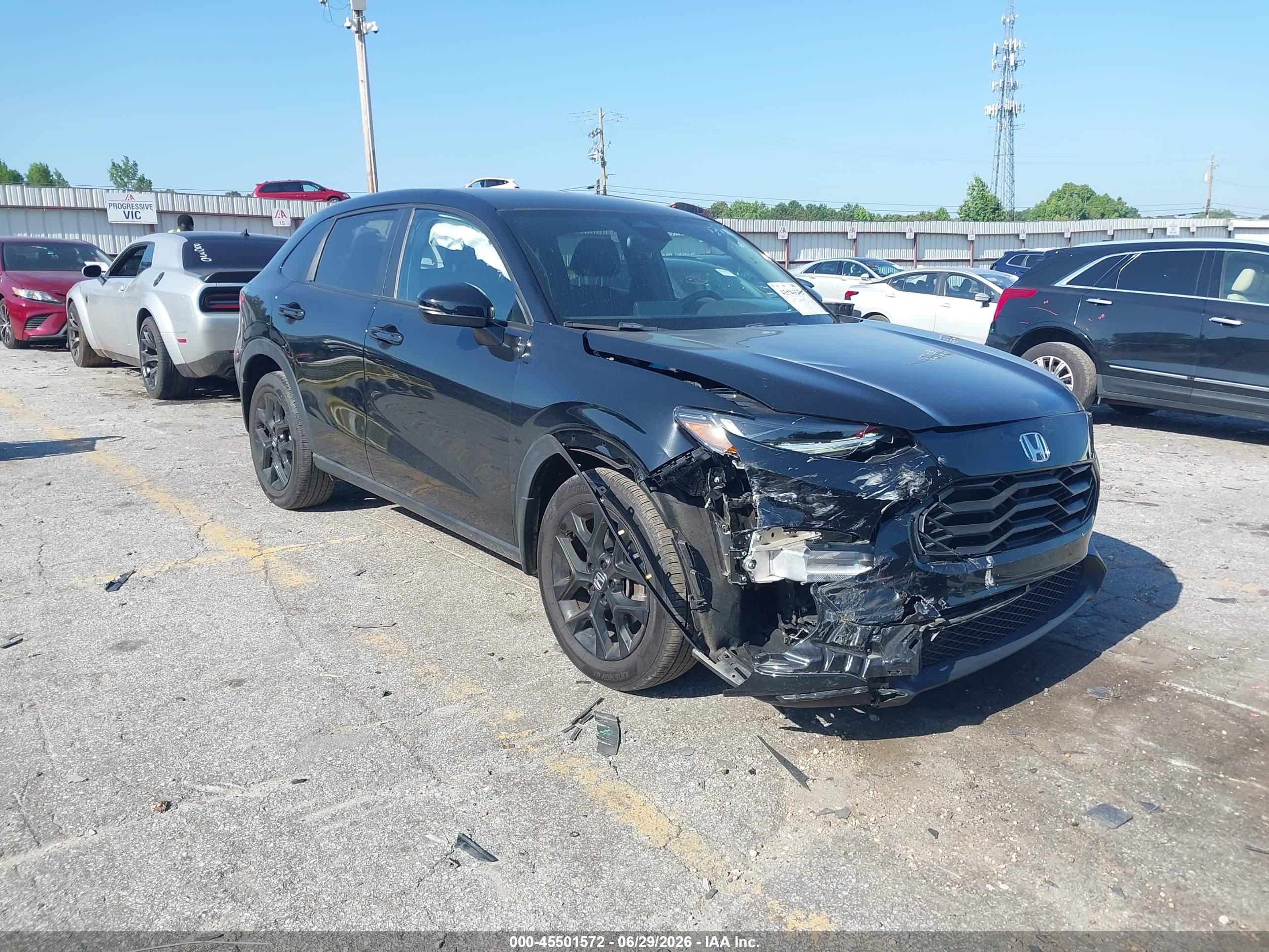 2024 Honda HR-V Sport, VIN 3CZRZ2H55RM783295 — Перед
