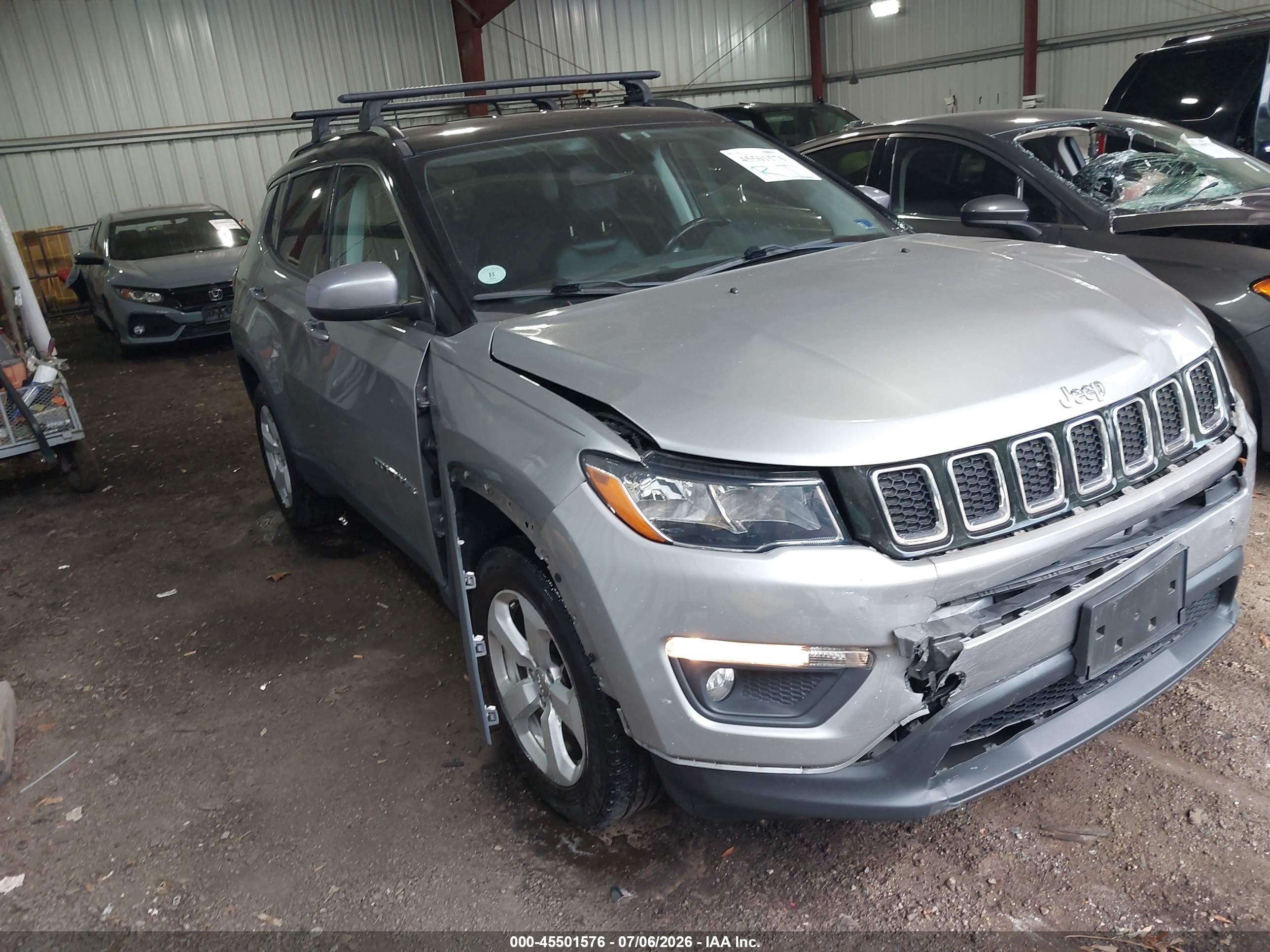 2020 Jeep Compass Latitude, VIN 3C4NJDBB0LT174022 — Front end