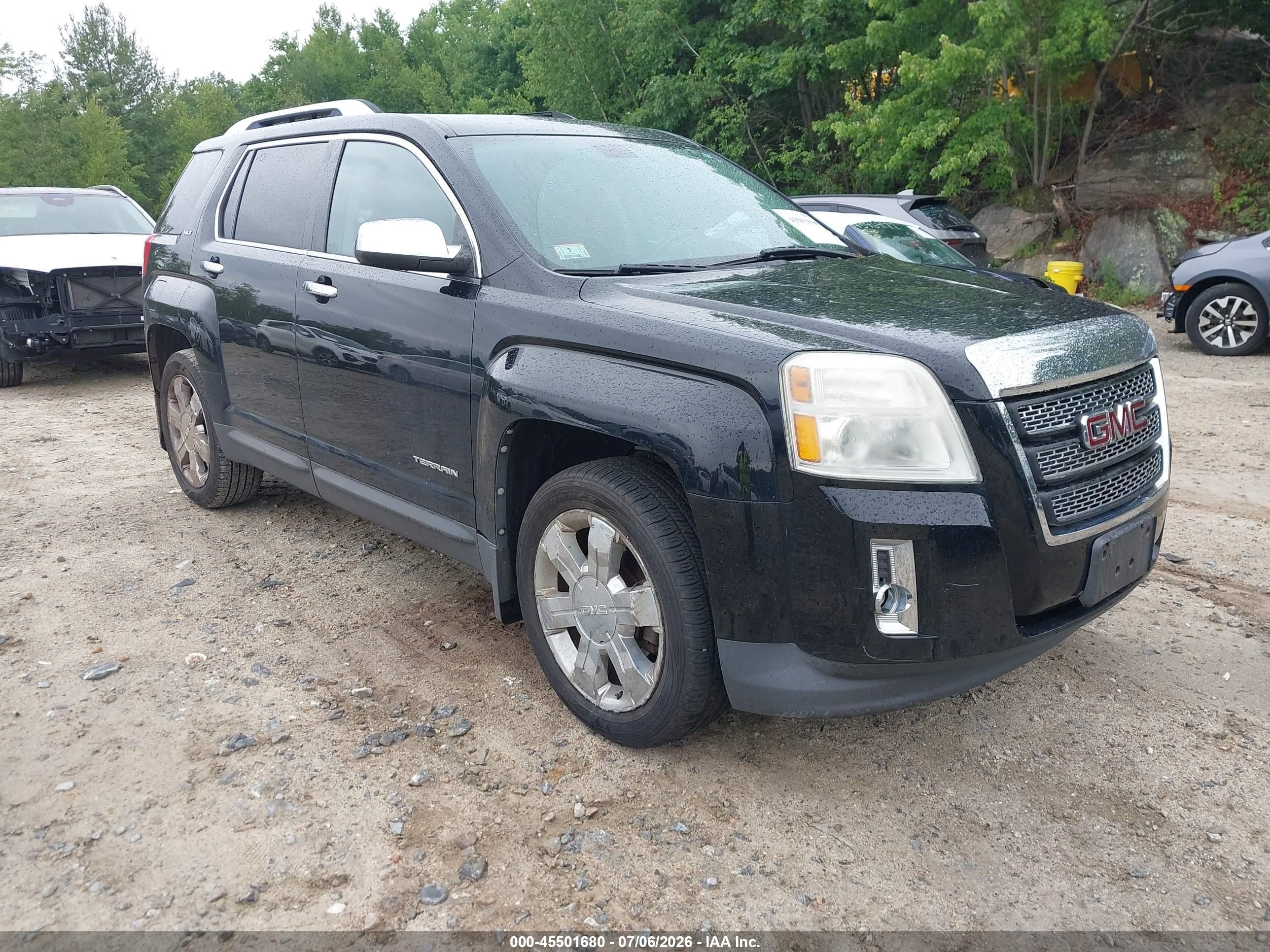 2011 GMC Terrain SLT-2, VIN 2CTFLXE58B6359092 — Rear end