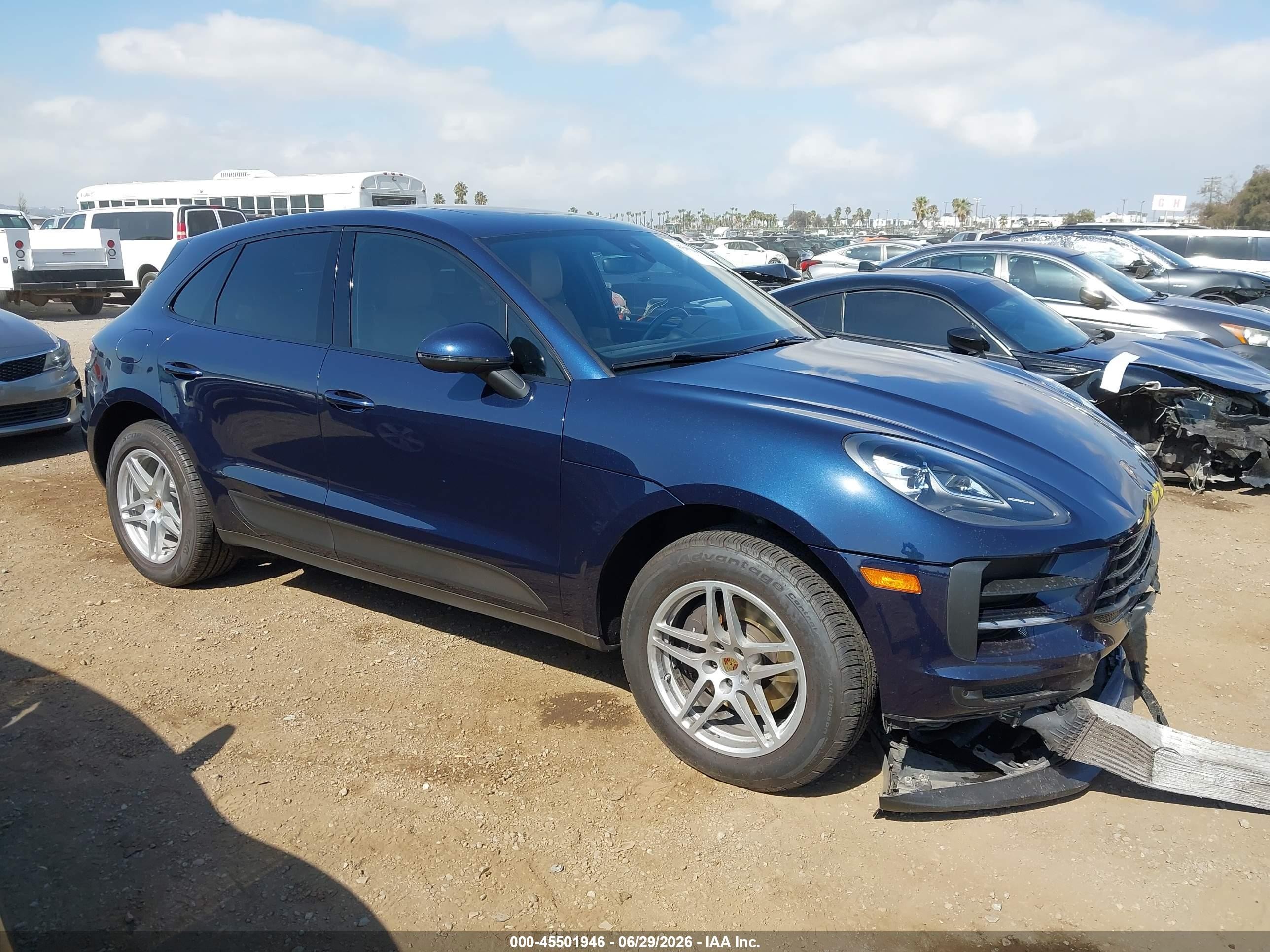 2019 Porsche Macan, VIN WP1AA2A57KLB02094 — Front end