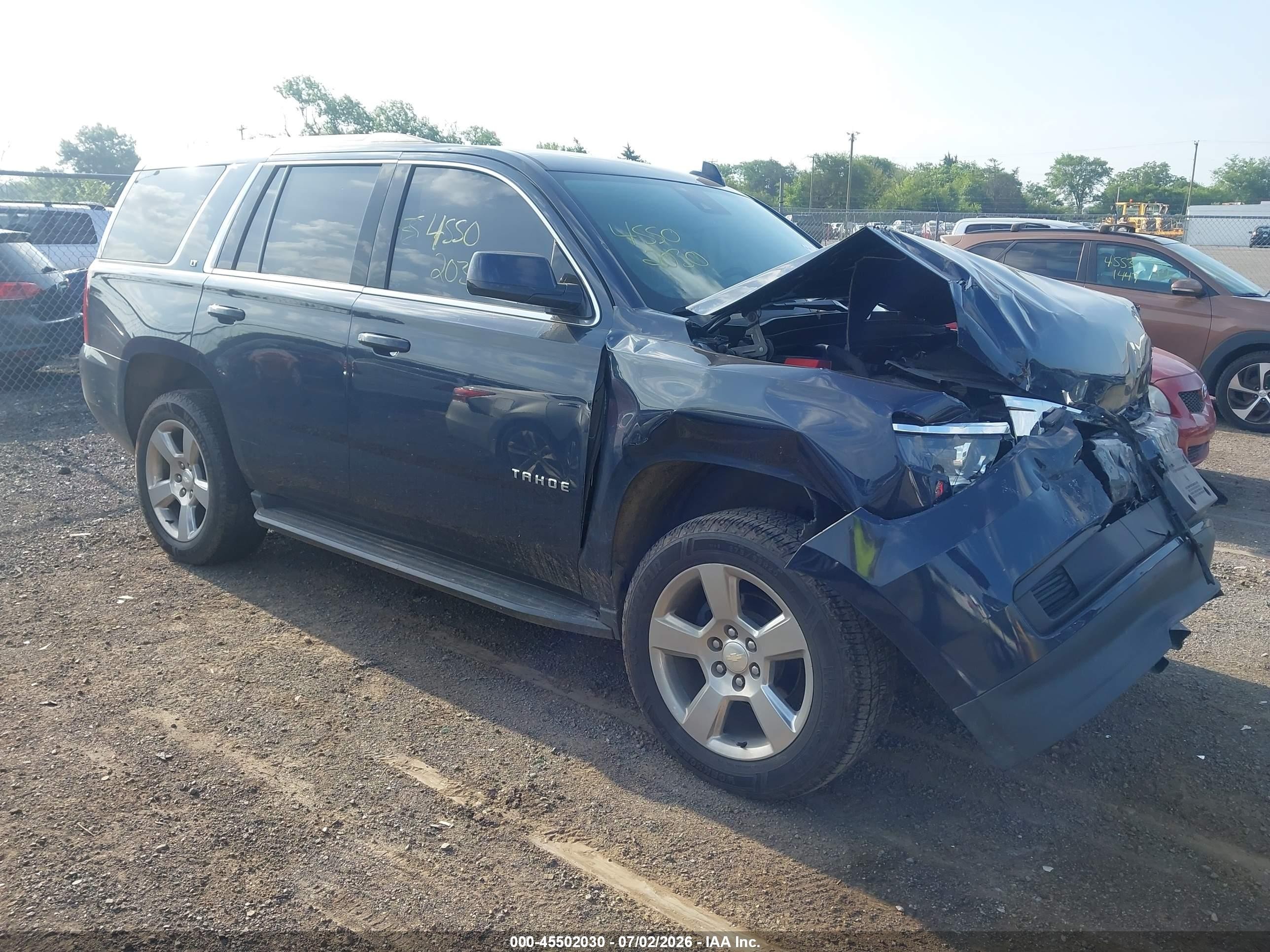 2020 Chevrolet Tahoe LT, VIN 1GNSKBKC0LR180996 — Front end