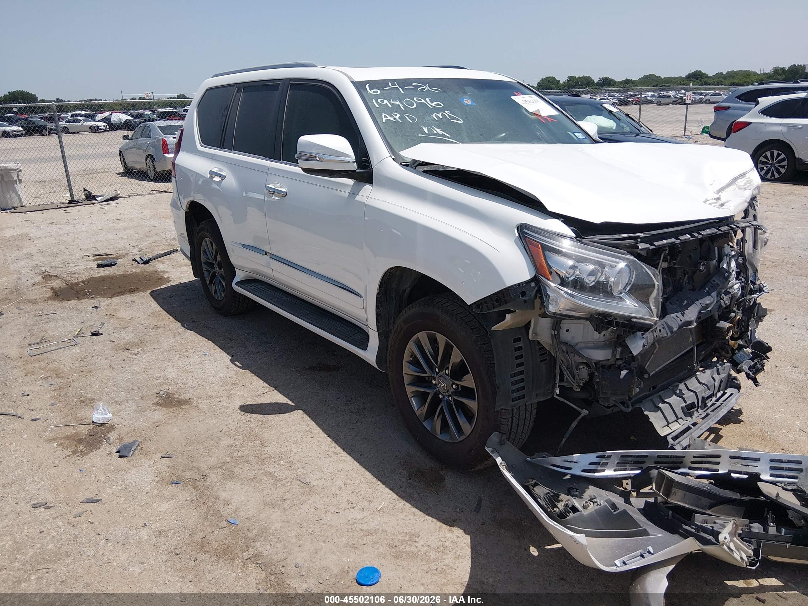 2019 Lexus GX 460 Luxury, VIN JTJJM7FX5K5229878 — Front end