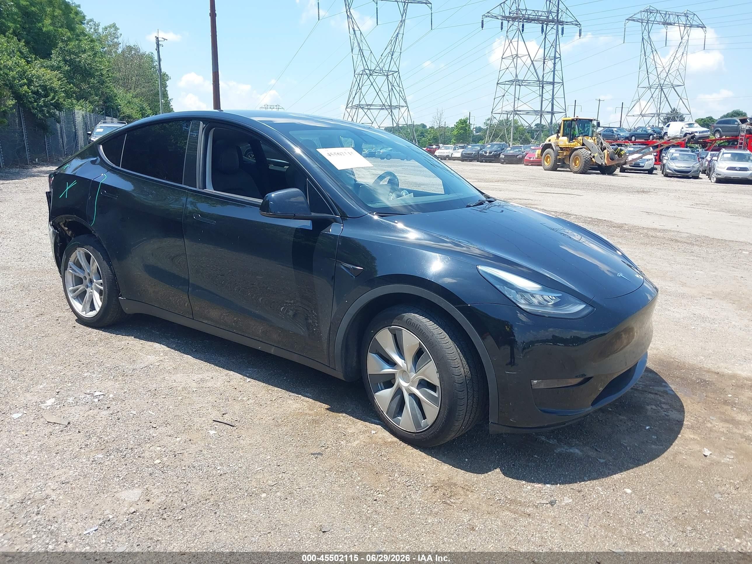 2022 Tesla Model Y Long Range, VIN 7SAYGDEEXNF309688 — Not stated
