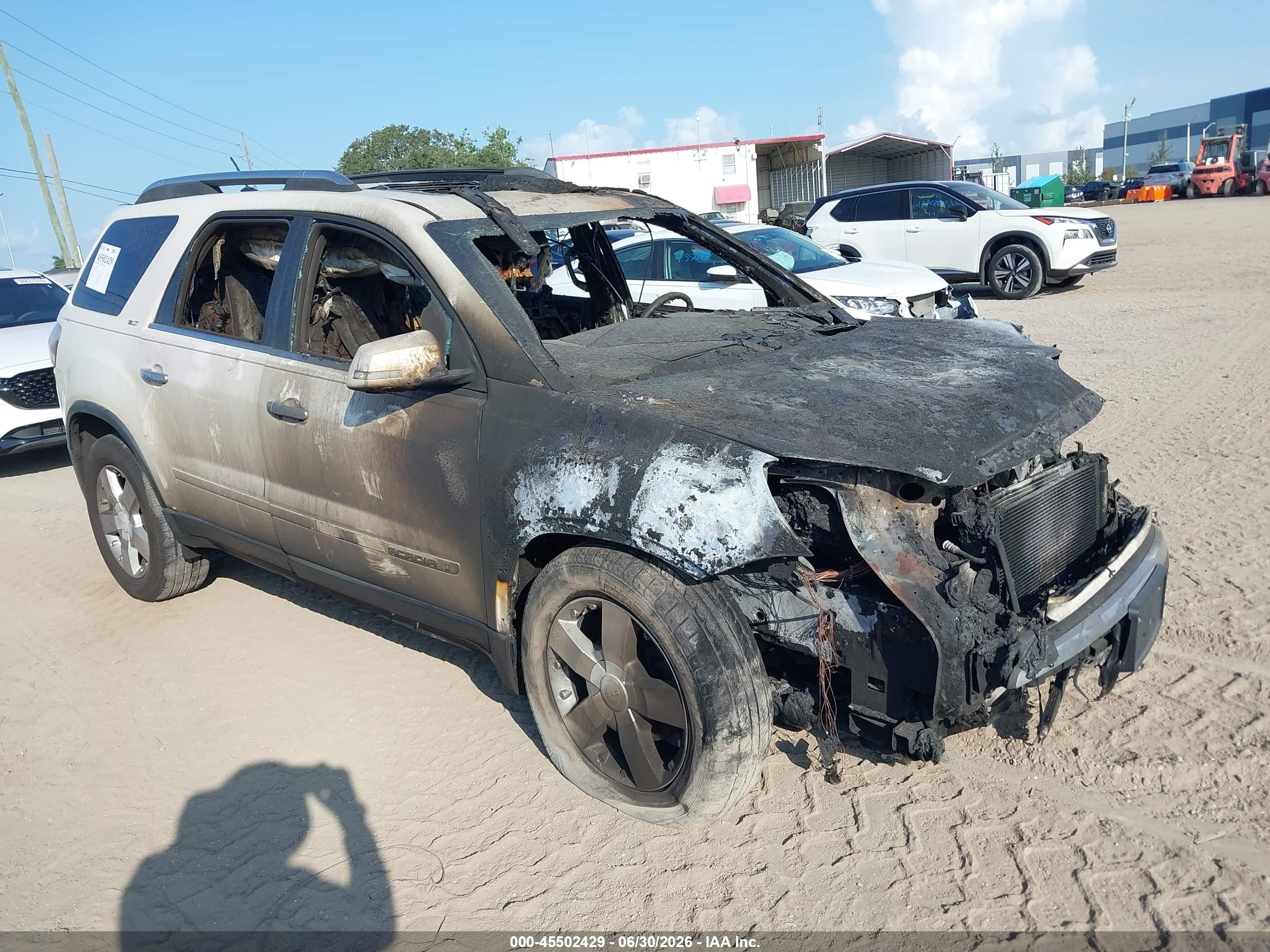 2008 GMC Acadia SLT1, VIN 1GKER23728J292292 — Burn