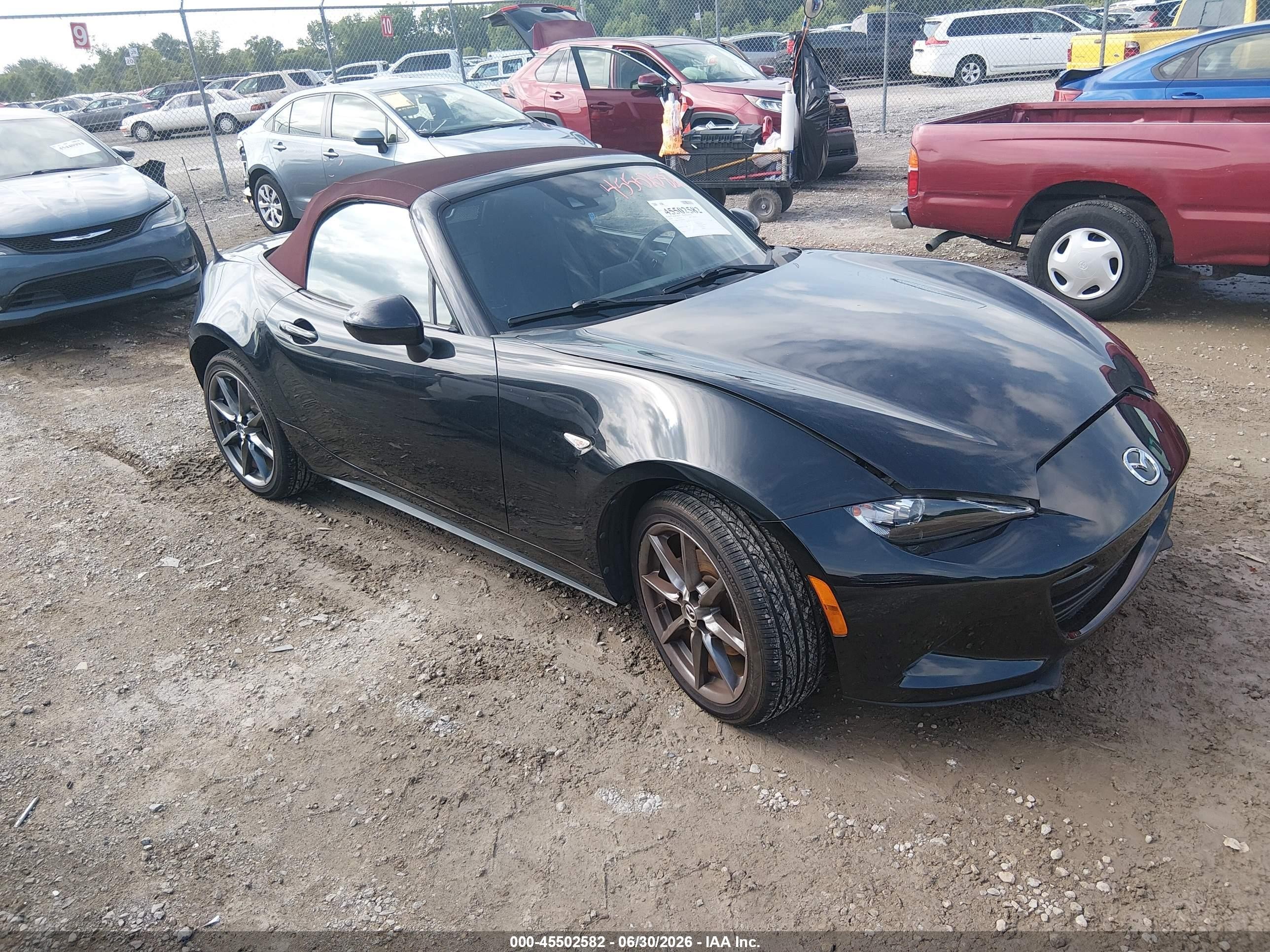2018 Mazda MX-5 Miata Grand Touring, VIN JM1NDAD7XJ0204605 — Not stated