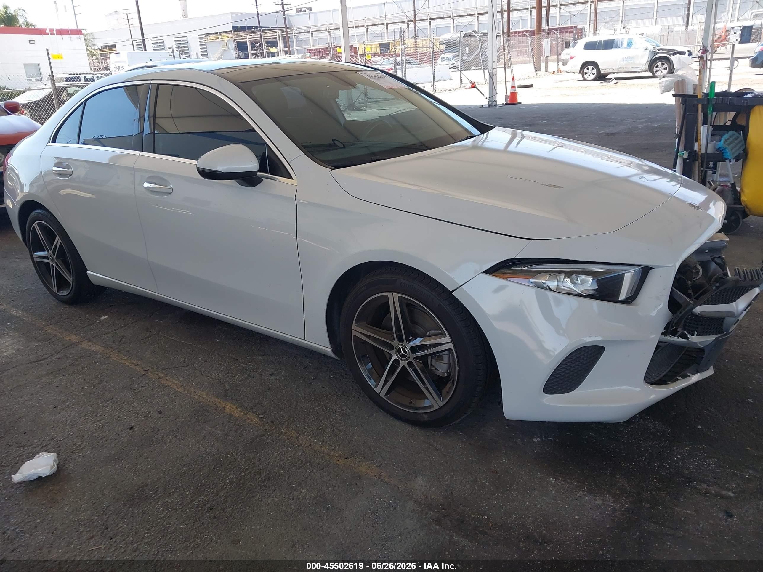 2022 Mercedes-Benz A 220, VIN W1K3G4EBXNJ337065 — Front end