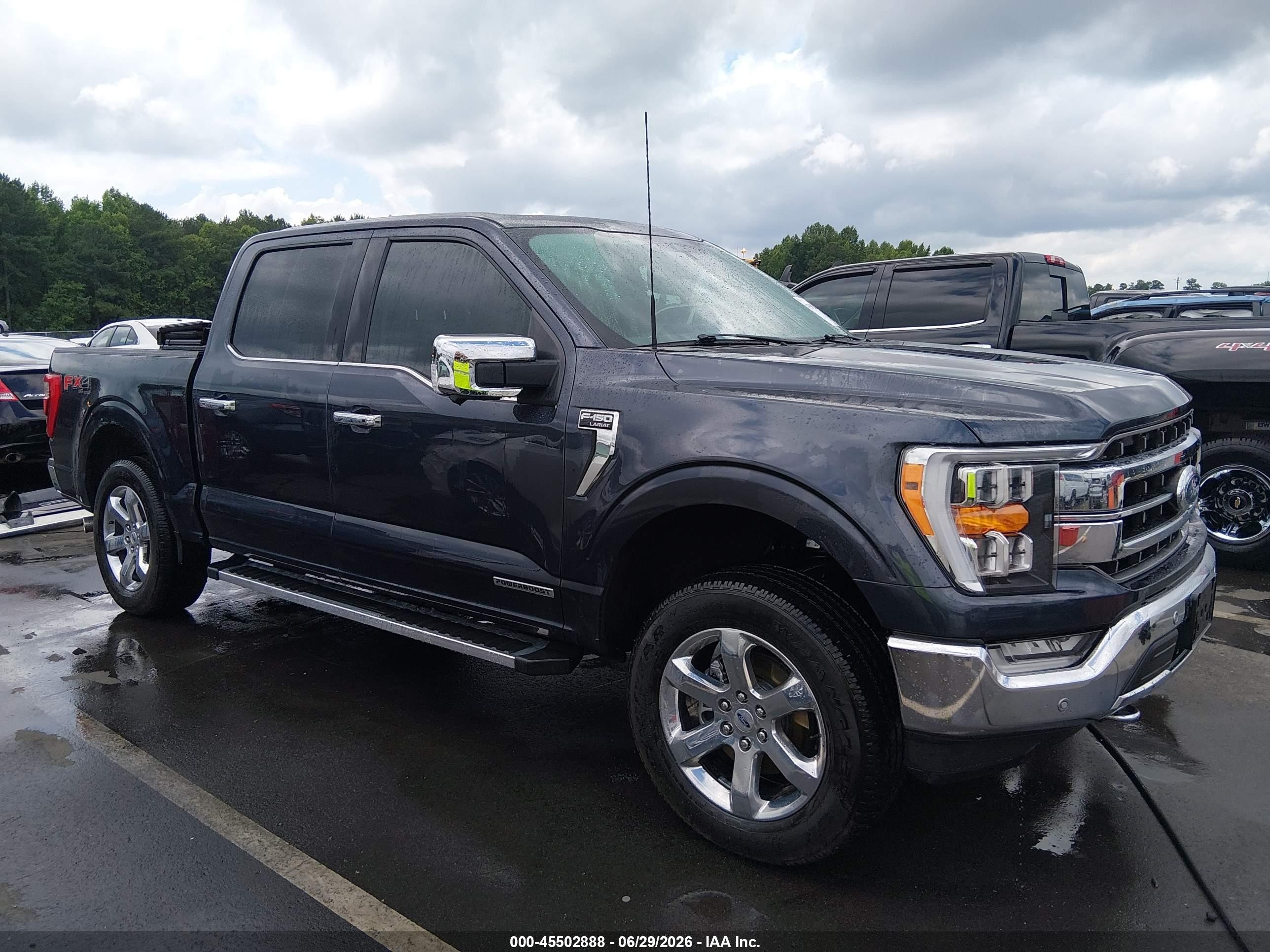 2022 Ford F-150 Lariat, VIN 1FTFW1ED8NFA97284 — Side