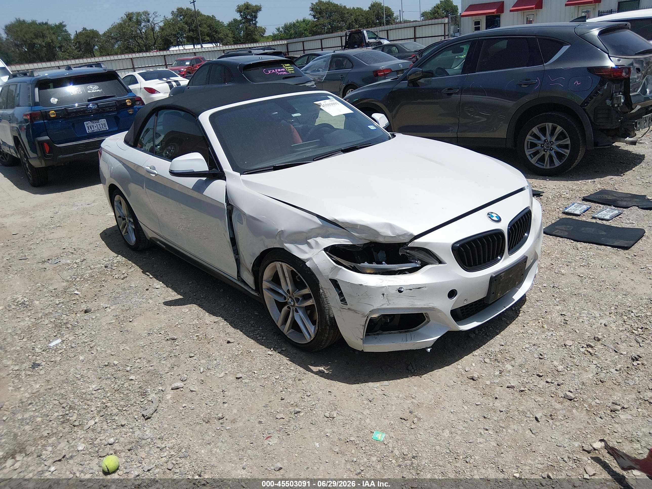 2017 BMW 2 Series 230i, VIN WBA2K9C33HV647355 — Перед