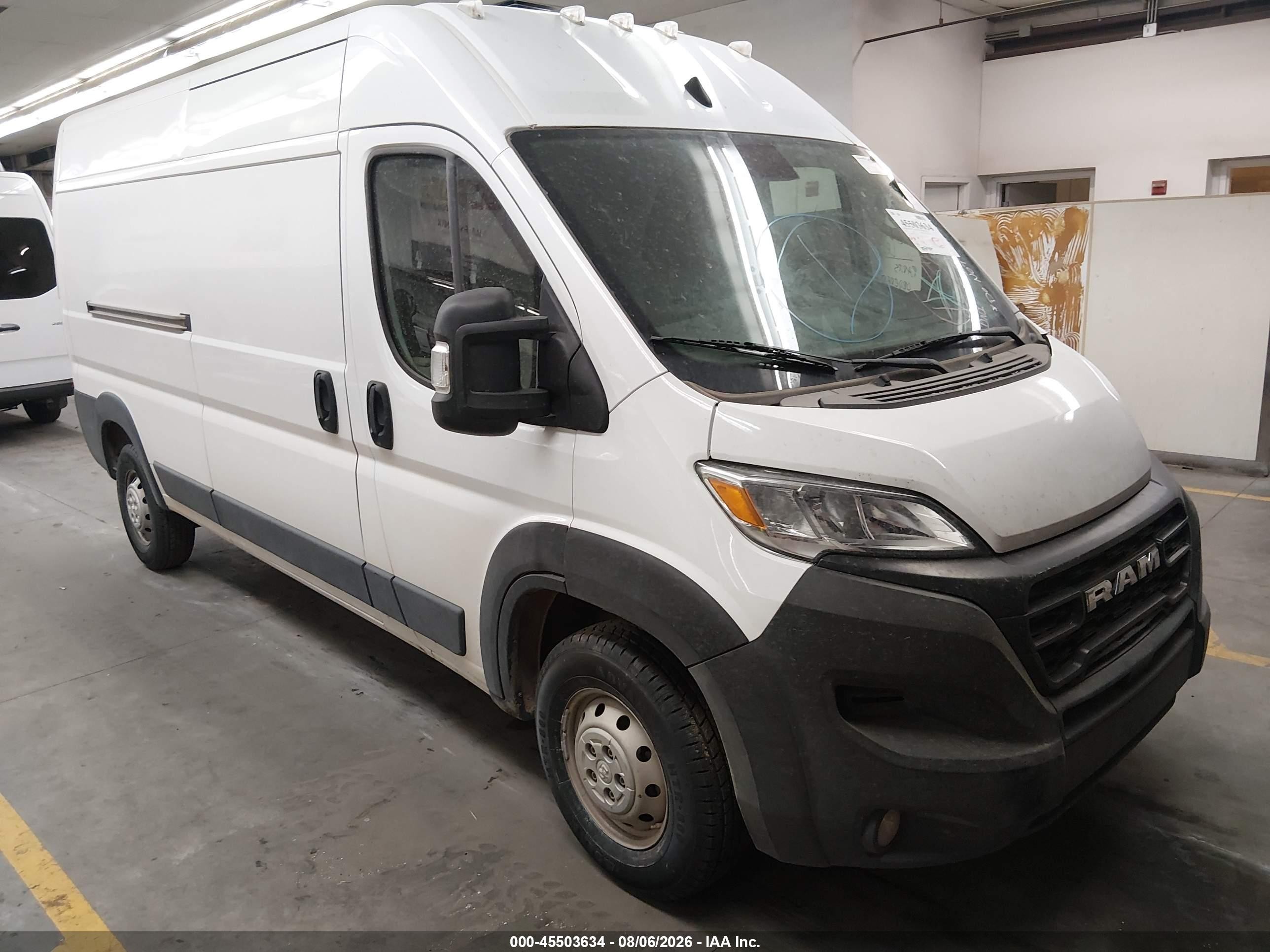 2025 Ram ProMaster Cargo Tradesman, VIN 3C6LRVDG5SE507260 — Normal wear