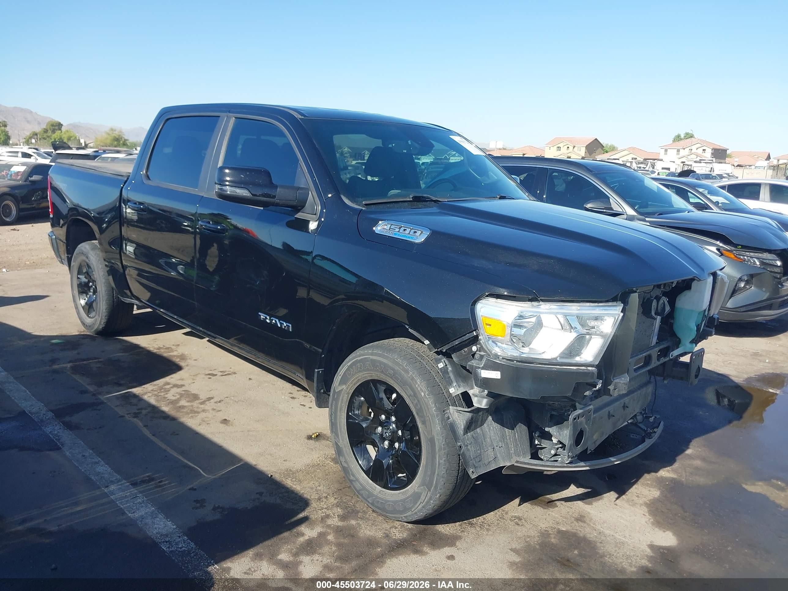 2023 Ram 1500 Big Horn, VIN 1C6SRFFT0PN563248 — Перед