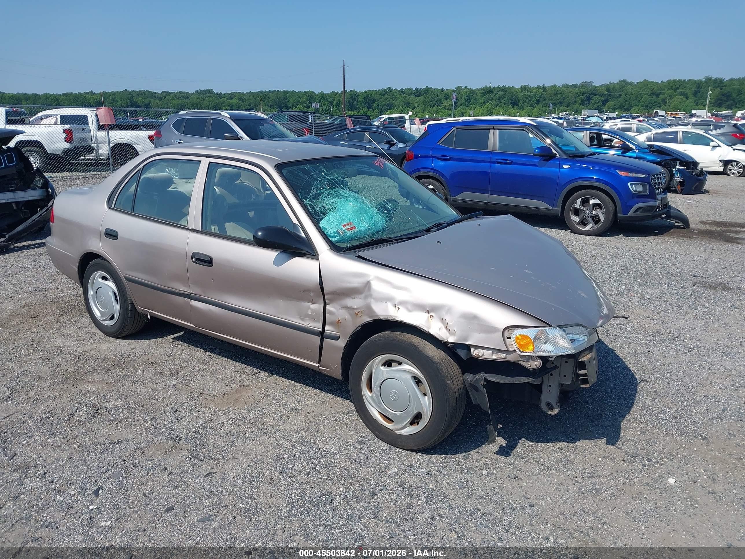 2000 Toyota Corolla CE, VIN 2T1BR12E3YC274579 — Front end