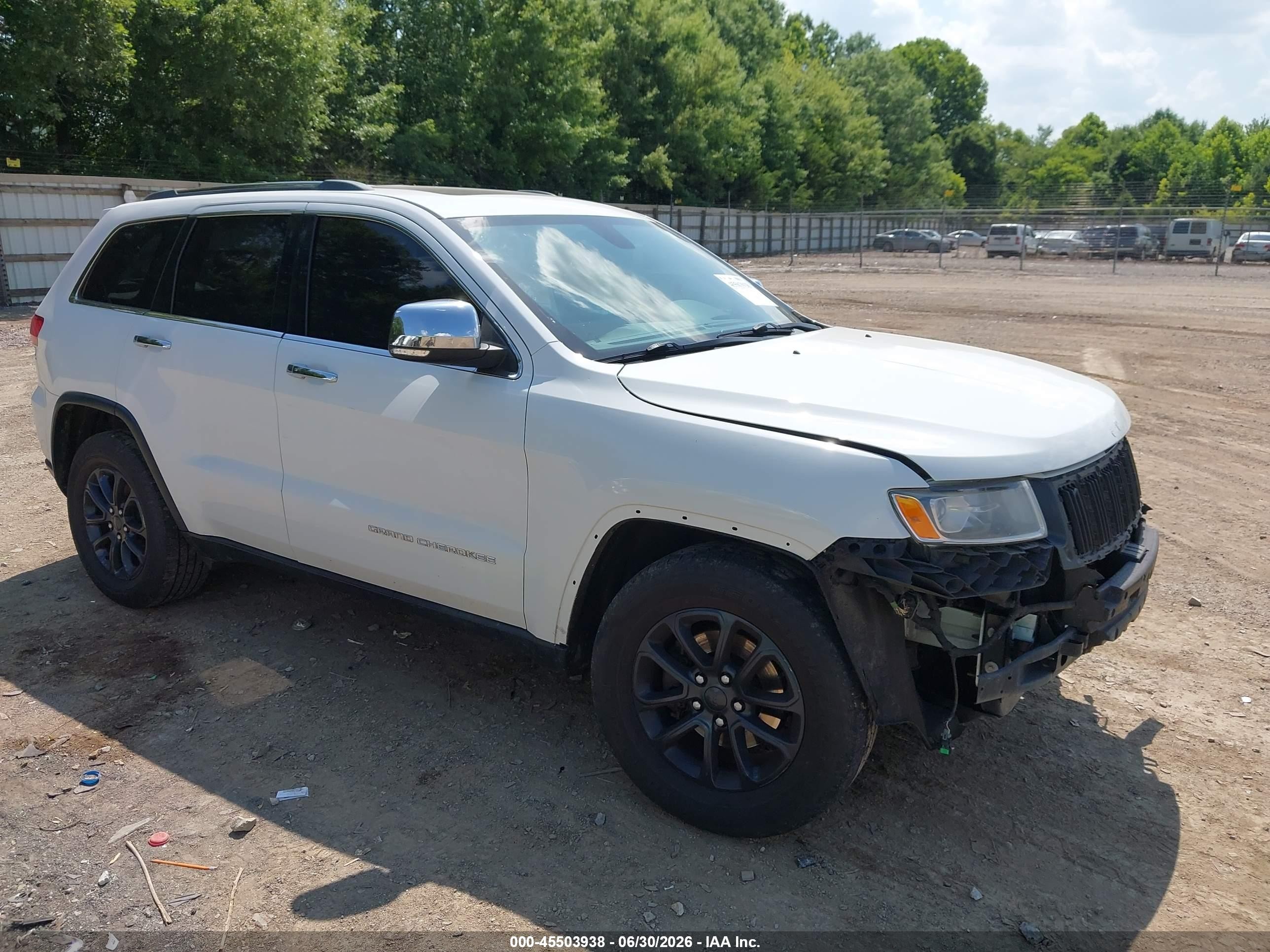 2015 Jeep Grand Cherokee Limited, VIN 1C4RJFBGXFC878320 — Front end