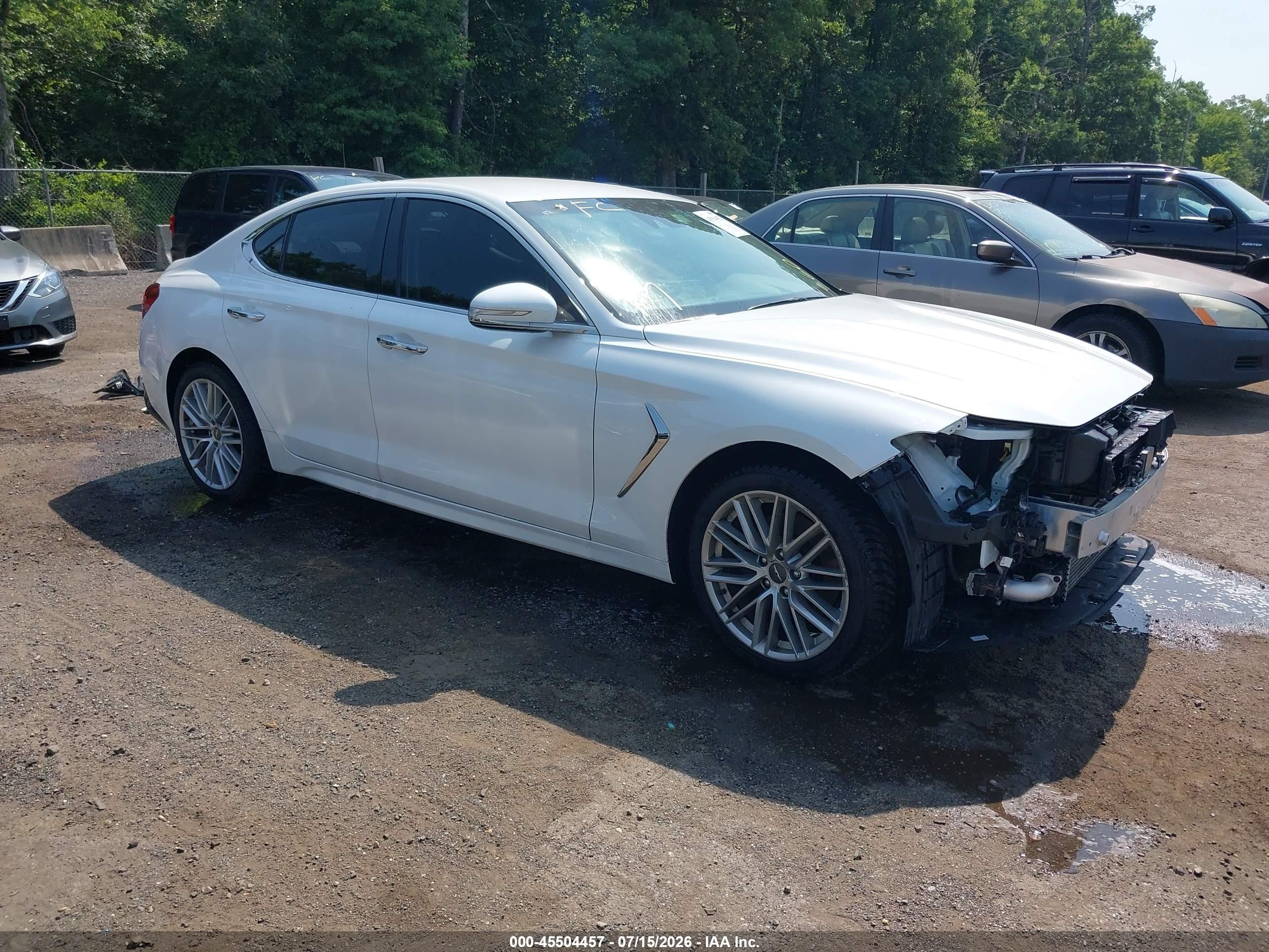 2020 Genesis G70 2.0T, VIN KMTG64LA4LU060032 — Front end