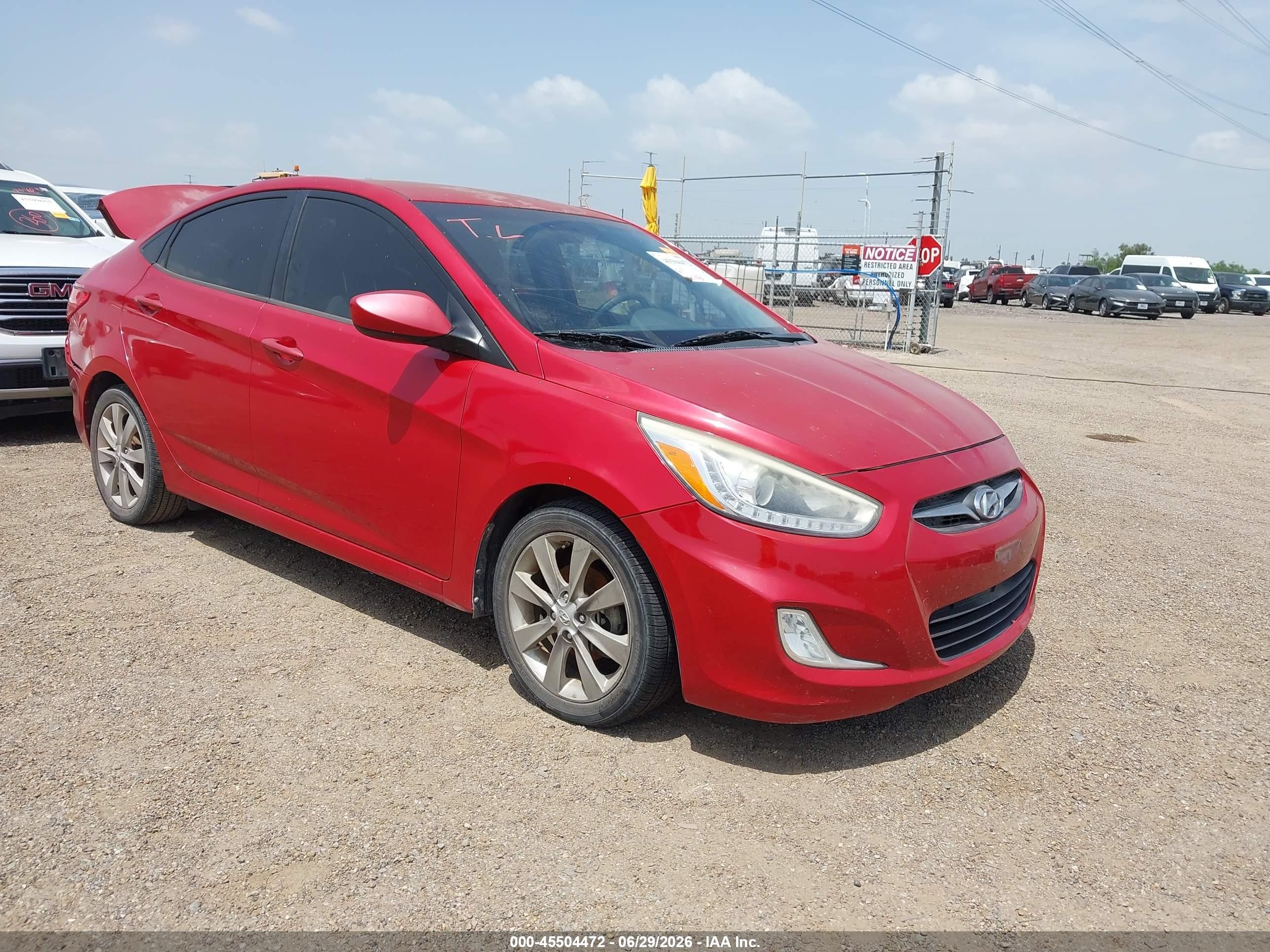 2014 Hyundai Accent GLS, VIN KMHCU4AE5EU761668 — Rear end