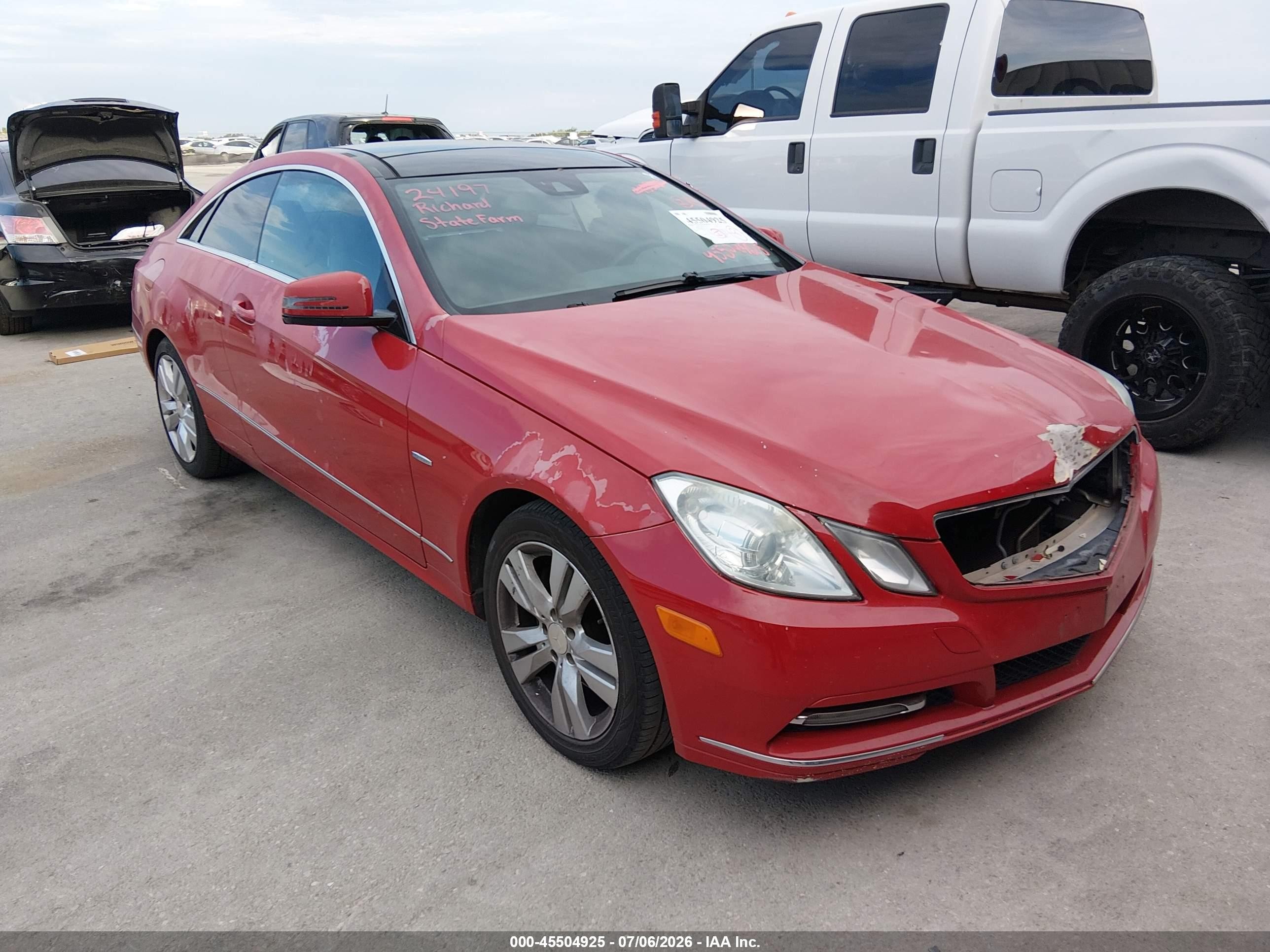2012 Mercedes-Benz E 350, VIN WDDKJ5KB0CF159772 — Front end