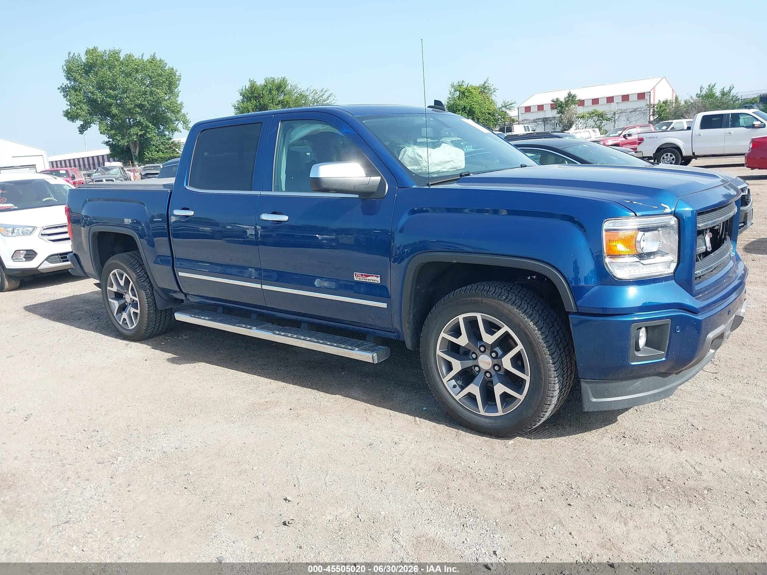 2015 GMC Sierra 1500 SLT, VIN 3GTU2VEC7FG270598 — Front end