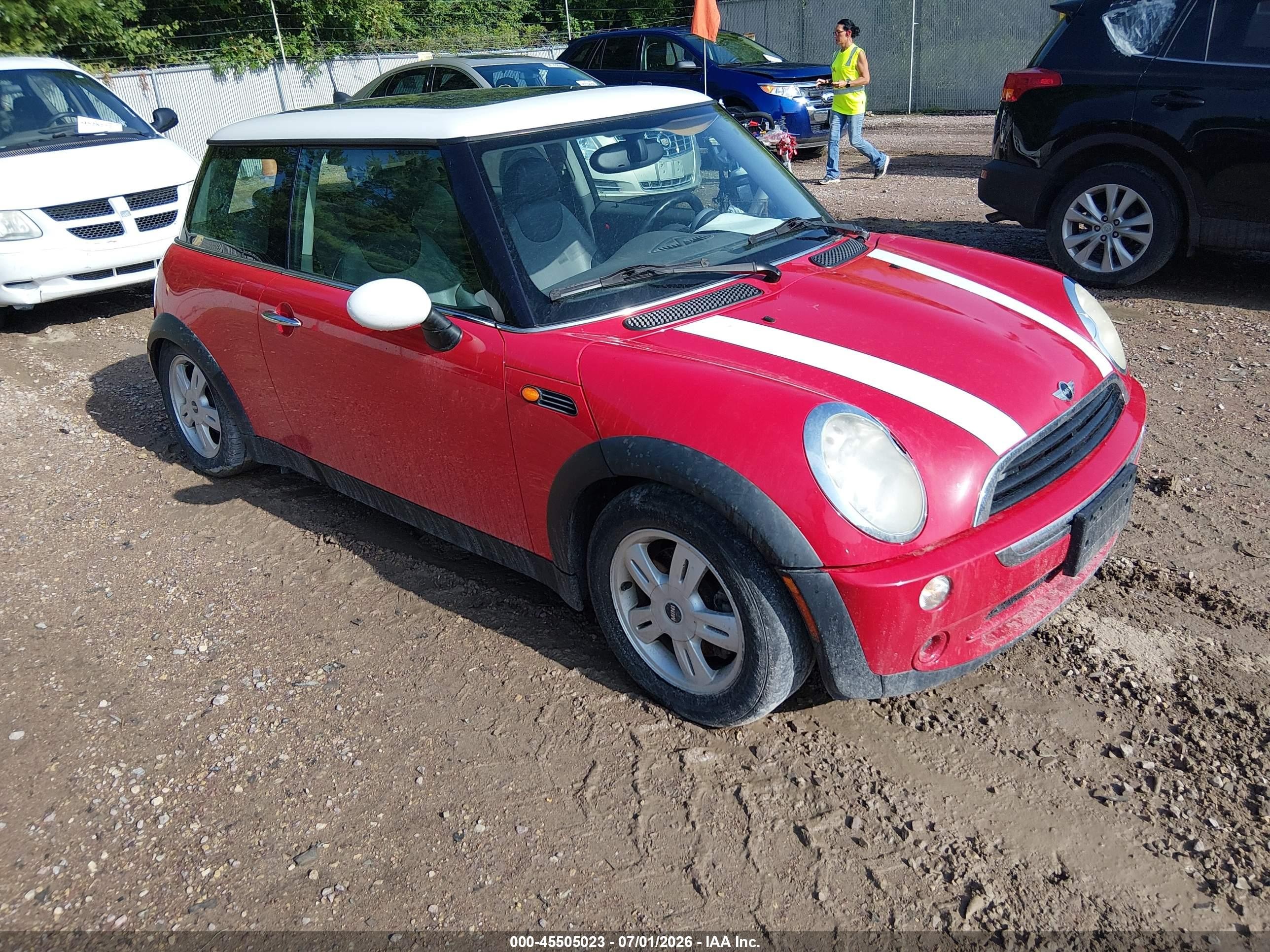 2006 MINI Hardtop, VIN WMWRC33586TJ76077 — Обычный износ