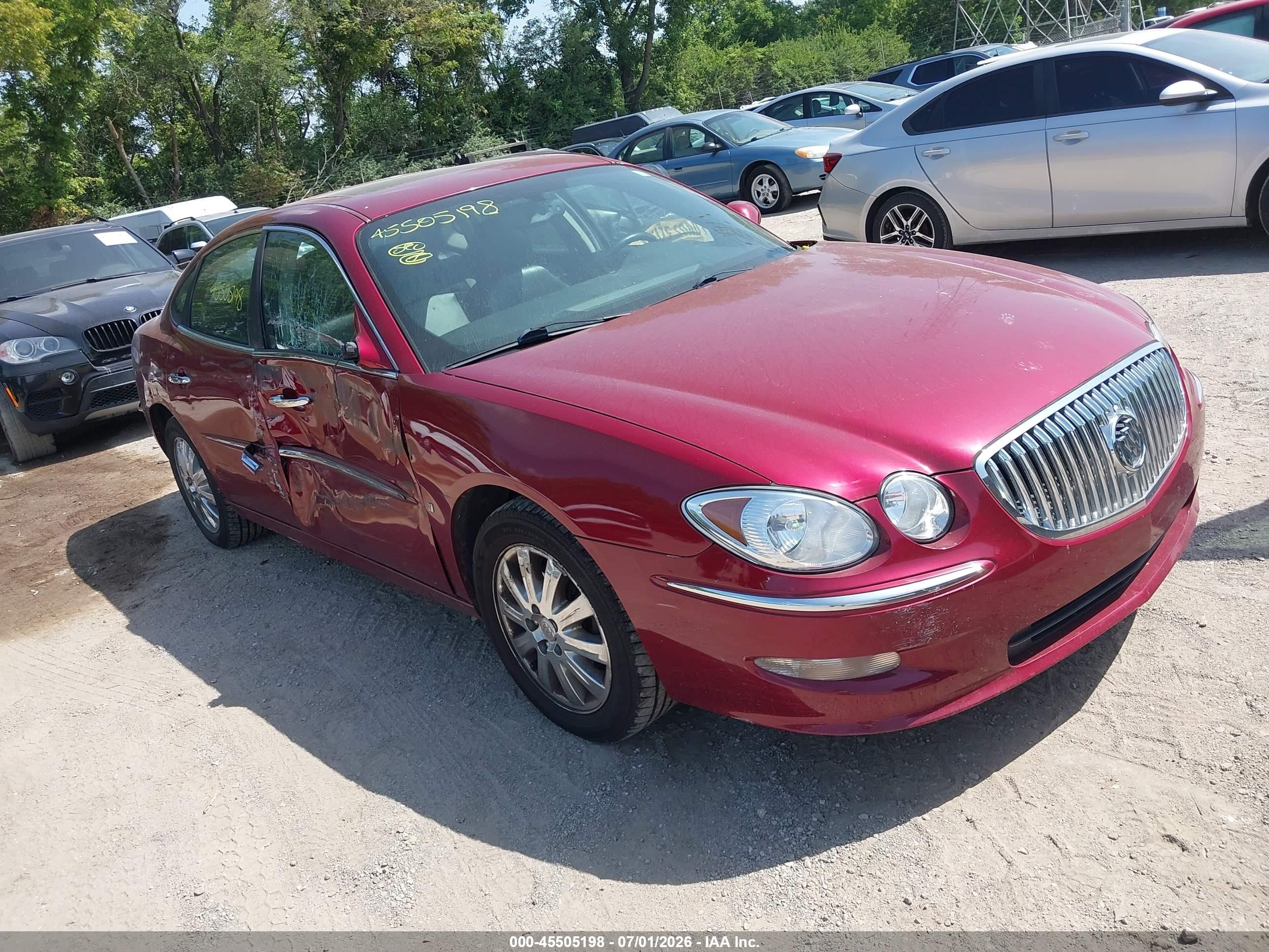 2008 Buick LaCrosse CXL, VIN 2G4WD582481248488 — Бок