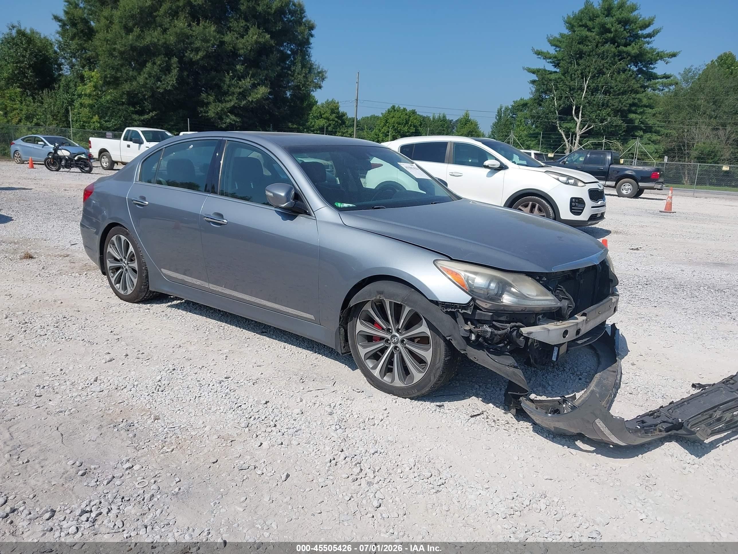 2014 Hyundai Genesis R-Spec, VIN KMHGC4DH3EU260532 — Перед