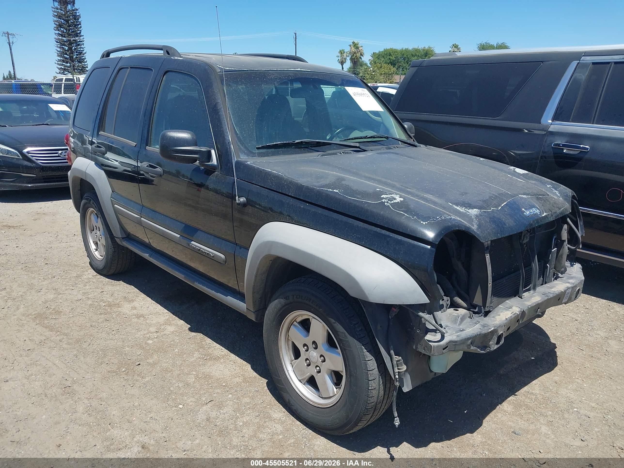 2007 Jeep Liberty Sport, VIN 1J4GK48K17W528119 — Перед