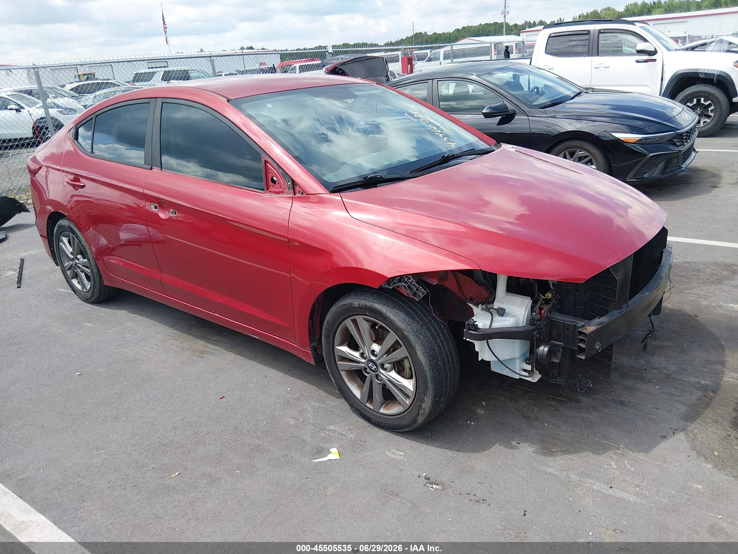 2018 Hyundai Elantra SEL, VIN KMHD84LF2JU472045 — Front end