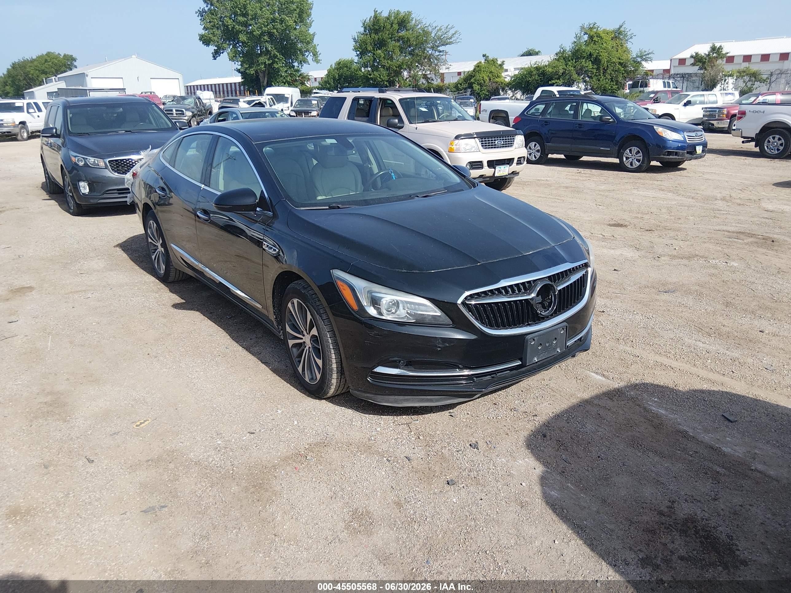 2017 Buick LaCrosse Preferred, VIN 1G4ZN5SS8HU184950 — Зад