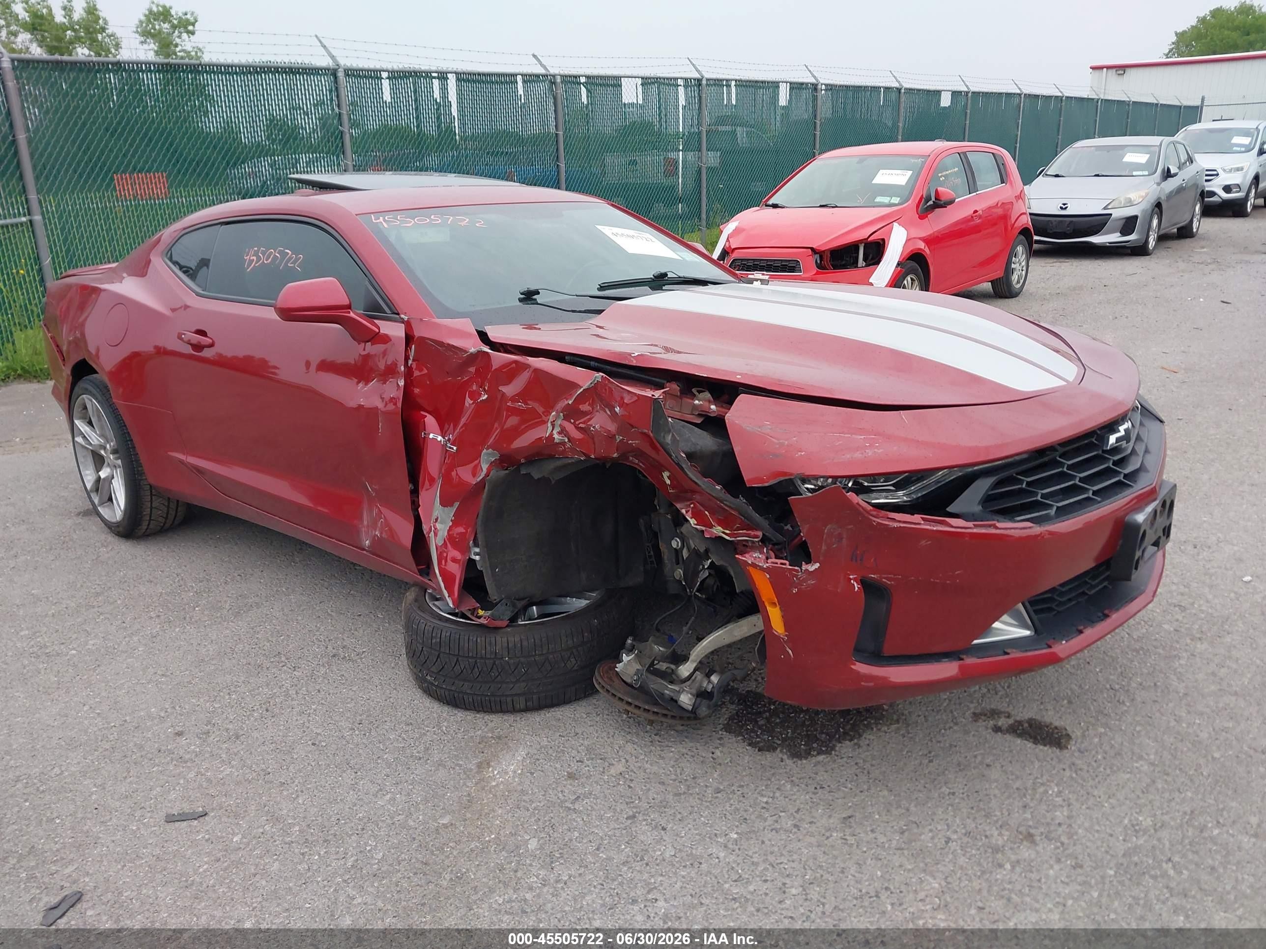 2019 Chevrolet Camaro 1LT, VIN 1G1FB1RS9K0149128 — Бок