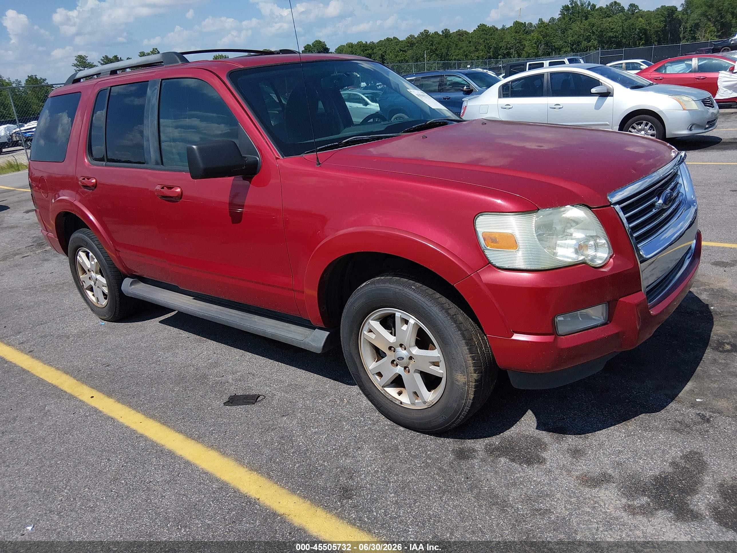 2009 Ford Explorer XLT, VIN 1FMEU63E99UA30734 — Normal wear