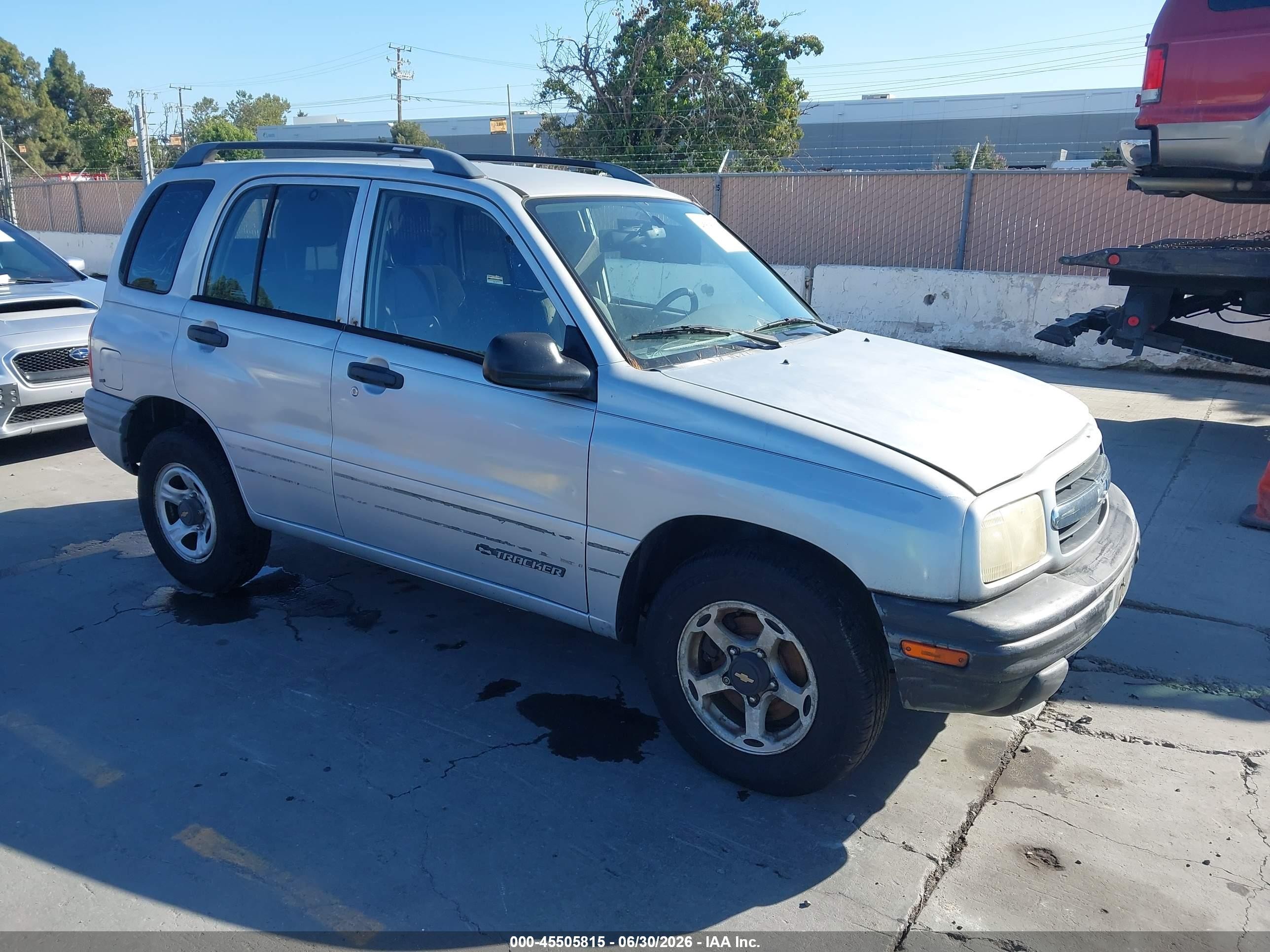 1999 Chevrolet Tracker, VIN 2CNBE13C9X6920776 — Normal wear
