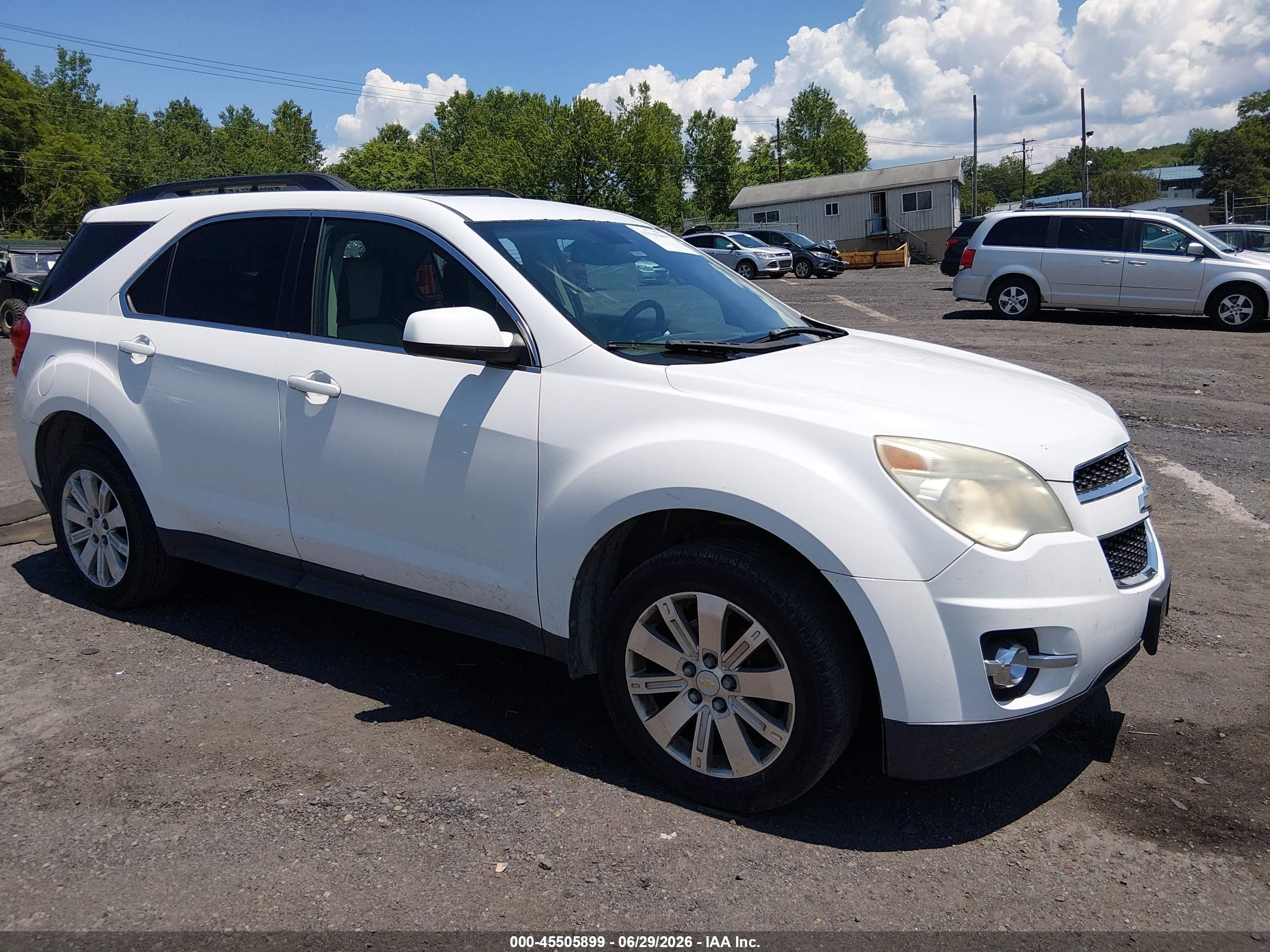 2010 Chevrolet Equinox 2LT, VIN 2CNALPEW1A6373859 — Side