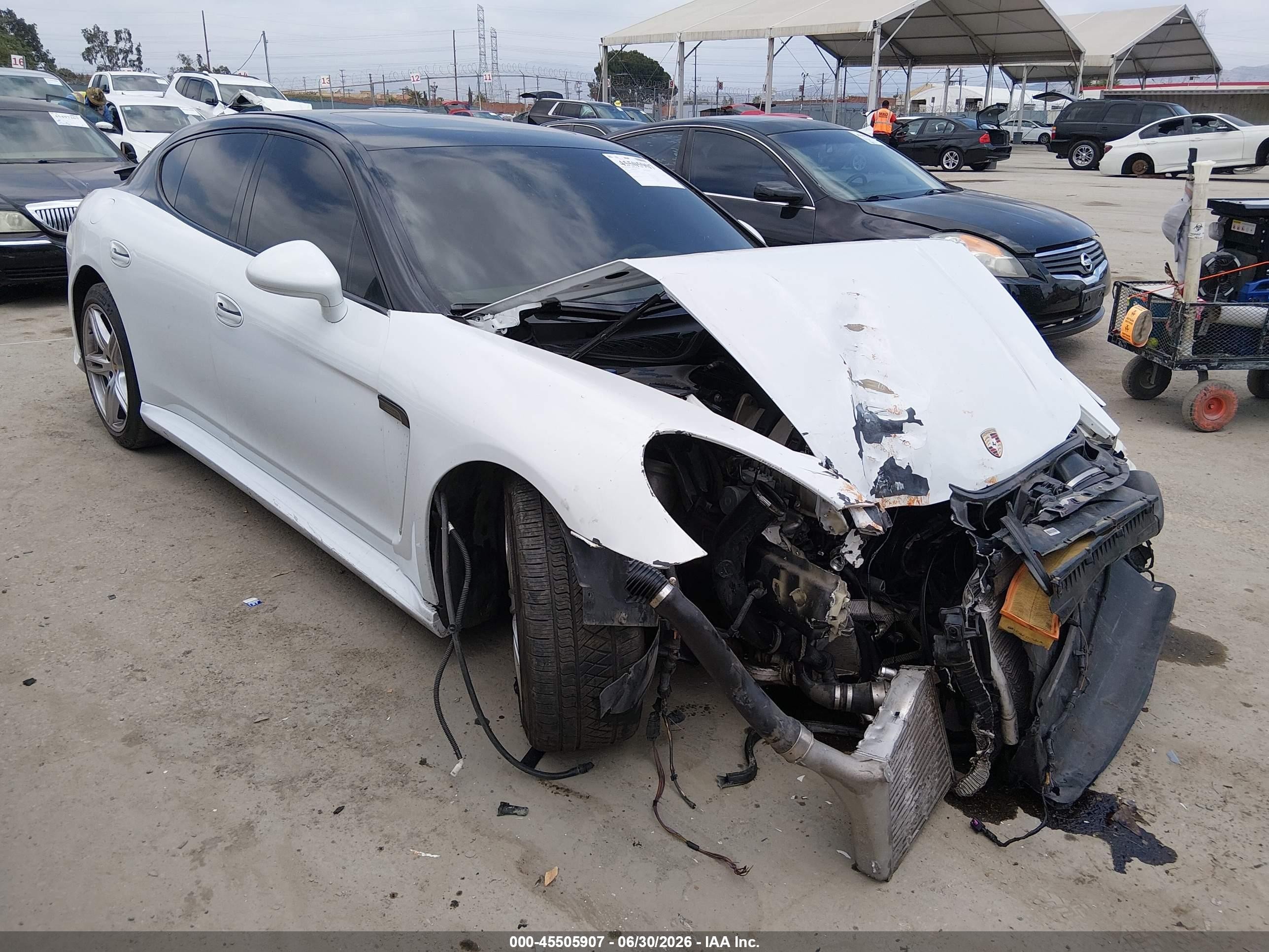 2011 Porsche Panamera Turbo, VIN WP0AC2A79BL090222 — Front end