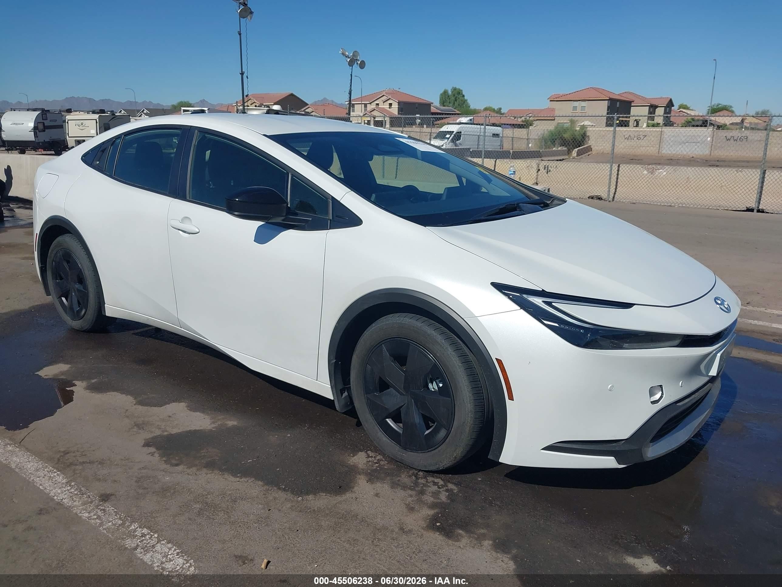 2026 Toyota Prius SE, VIN JTDACACU4T3059264 — Front end