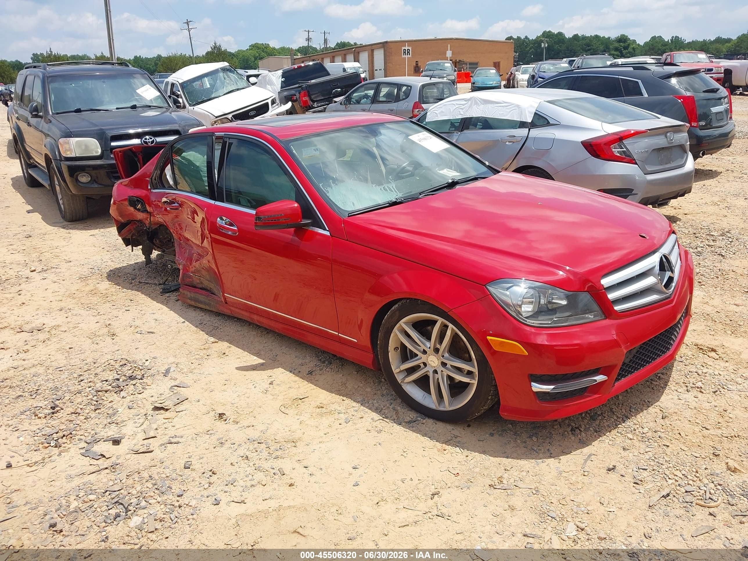 2013 Mercedes-Benz C 250 Sport, VIN WDDGF4HB4DA790581 — Side