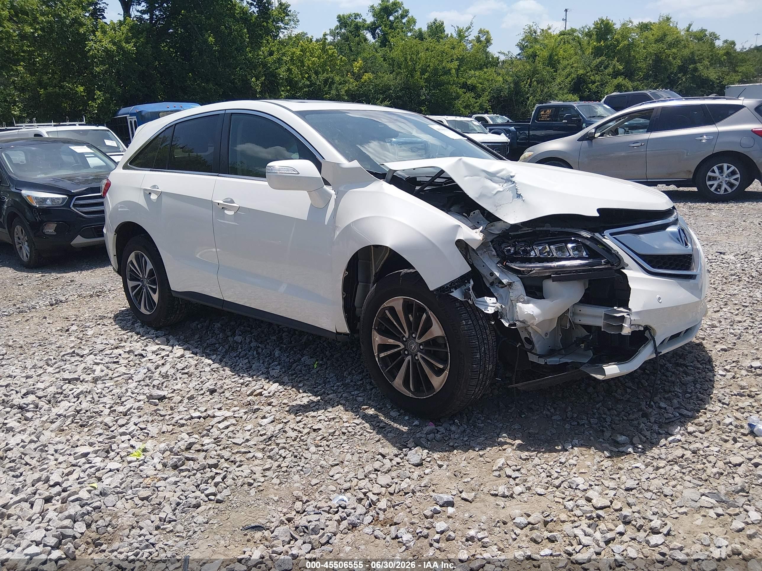 2018 Acura RDX Advance, VIN 5J8TB4H73JL014153 — Front end