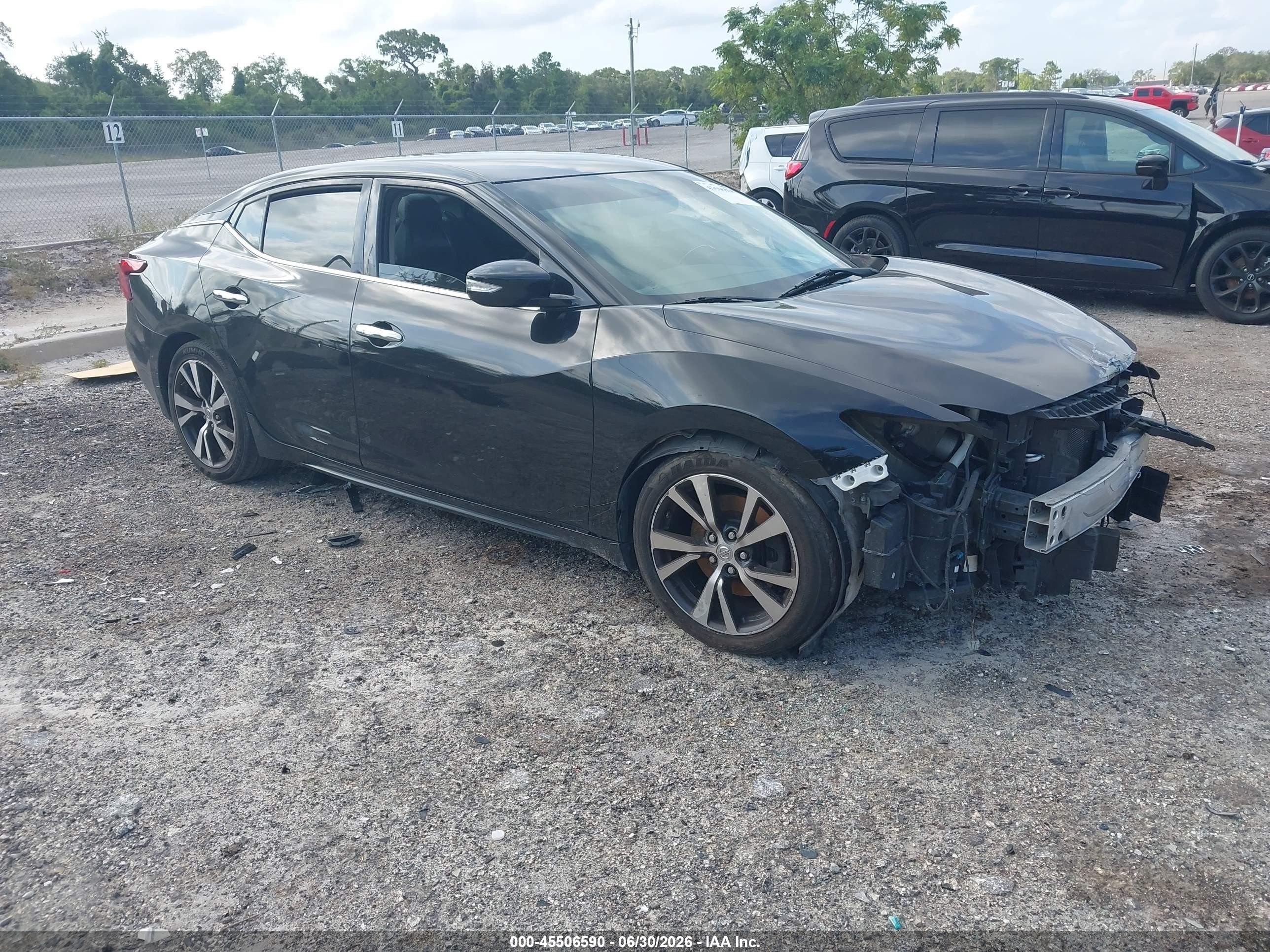 2017 Nissan Maxima SL, VIN 1N4AA6AP3HC414759 — Перед