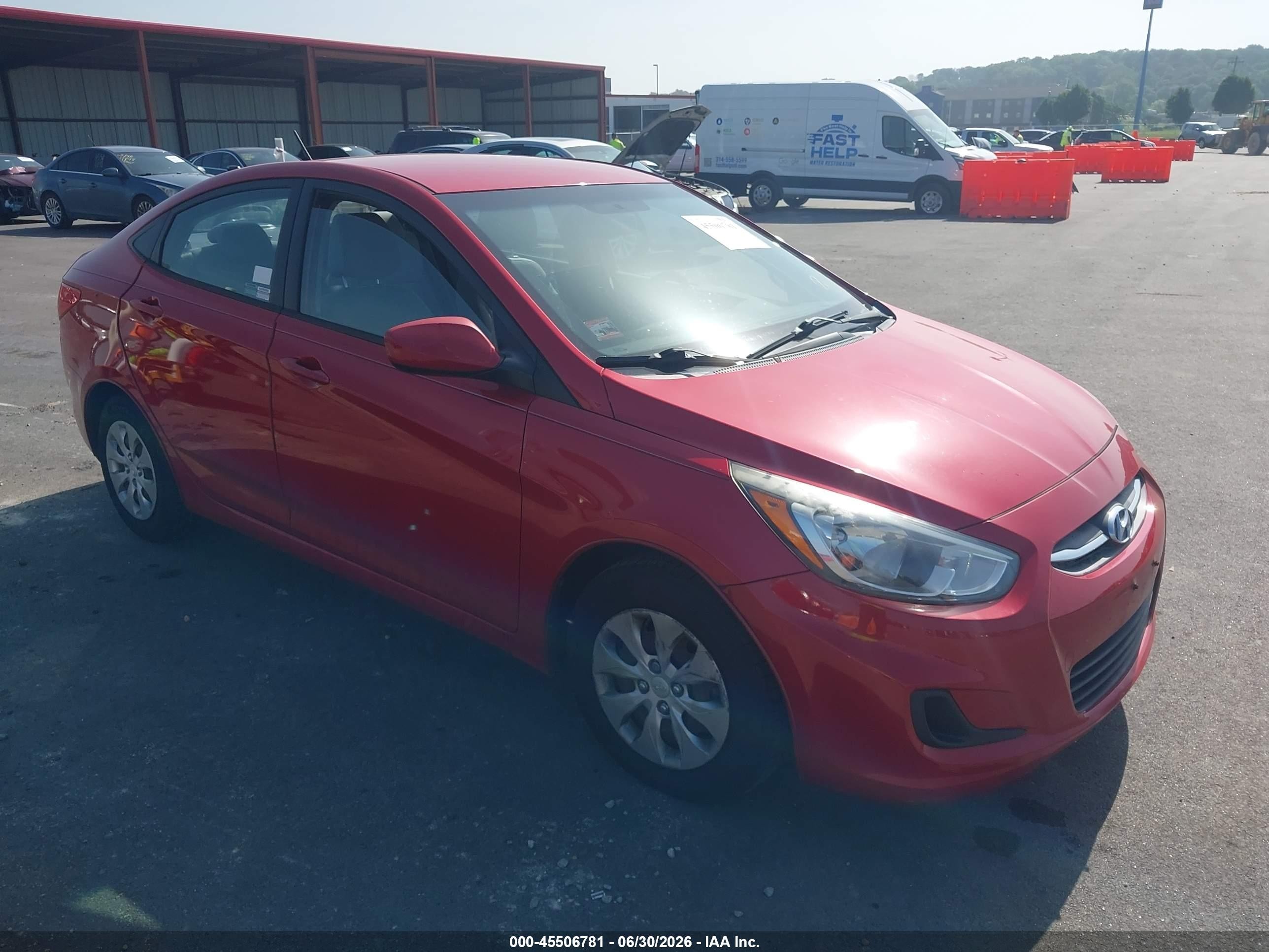2016 Hyundai Accent SE, VIN KMHCT4AEXGU051896 — Front end
