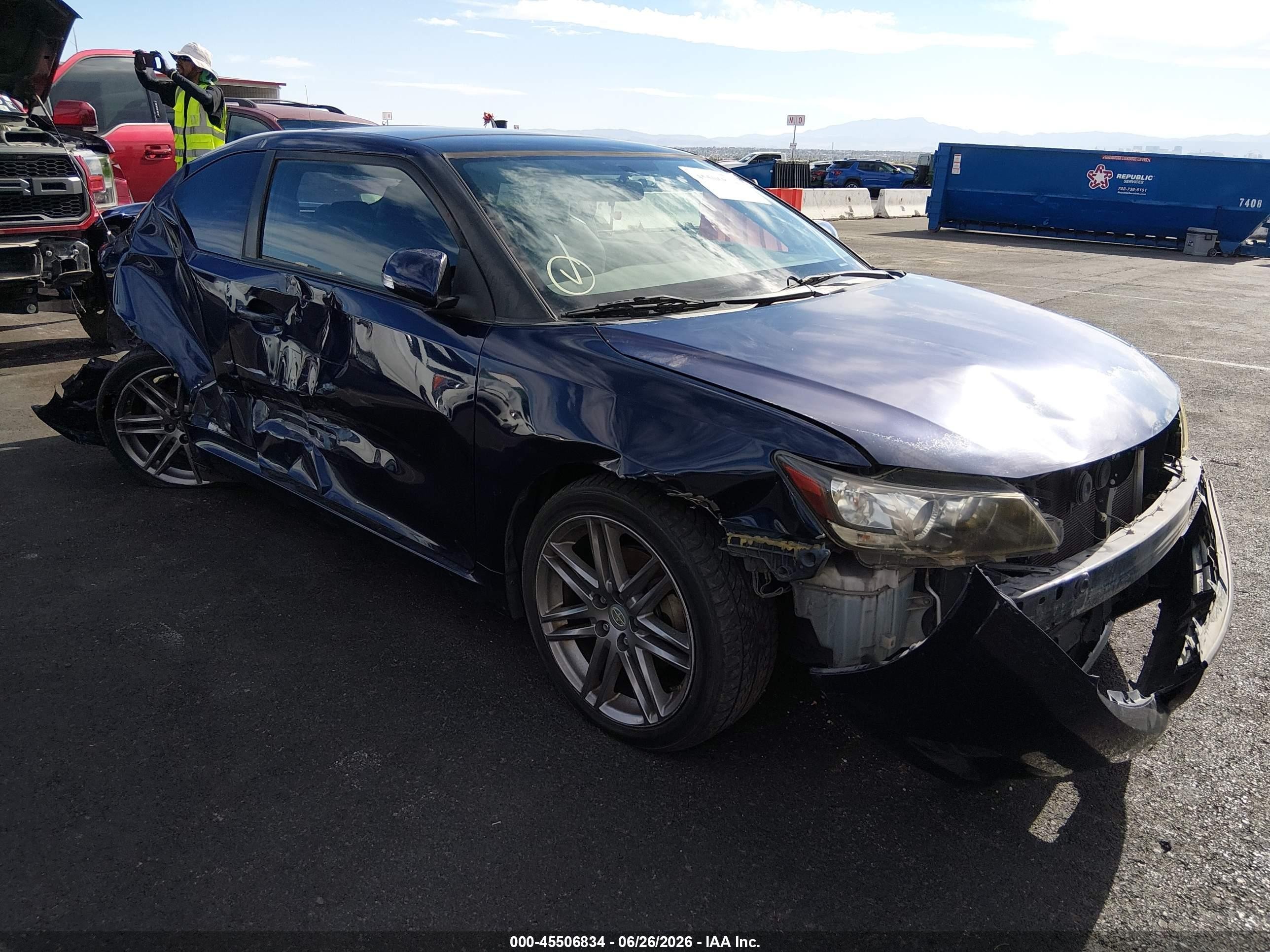 2011 Scion tC, VIN JTKJF5C71B3003556 — Normal wear
