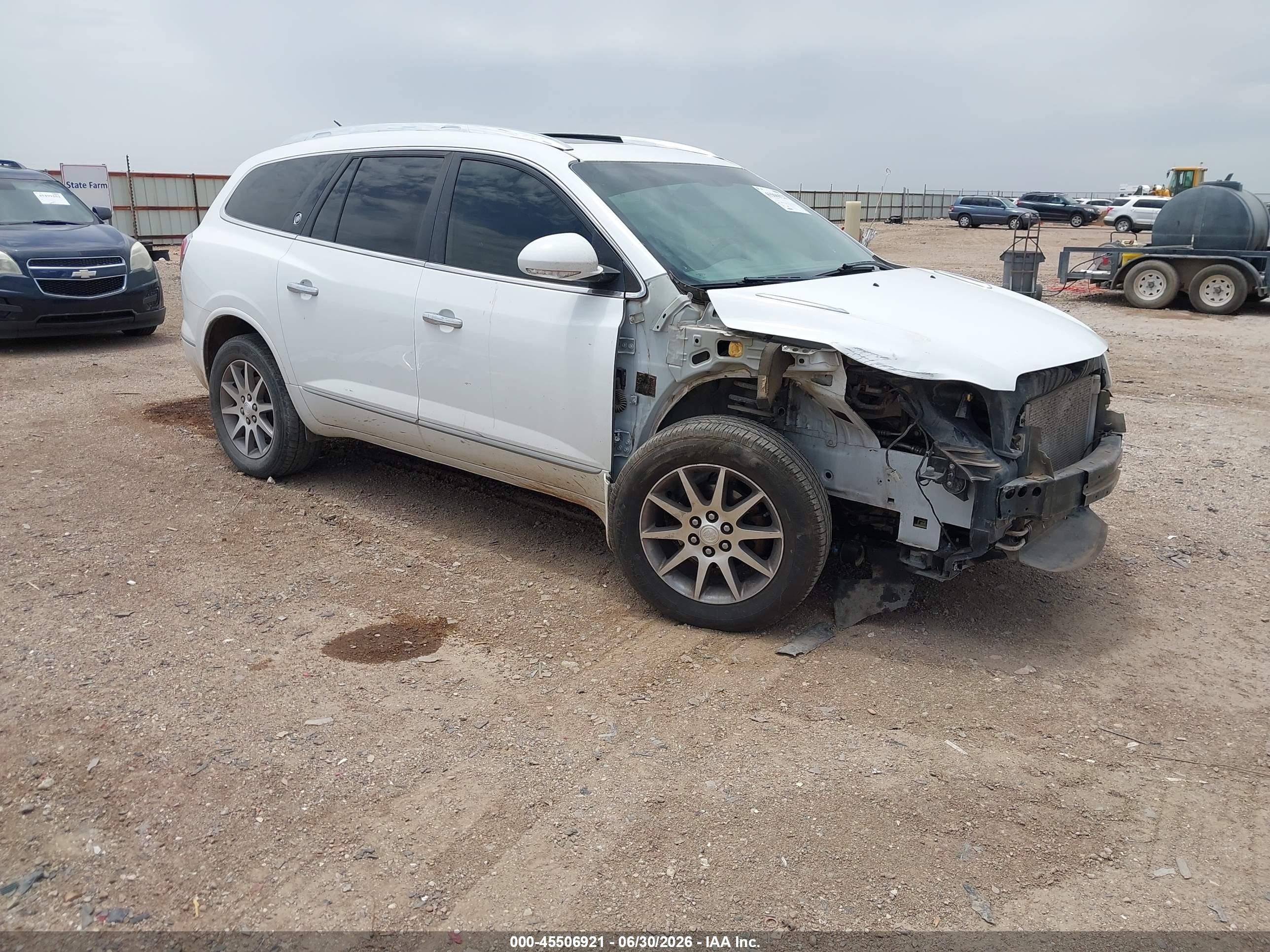 2016 Buick Enclave Leather, VIN 5GAKRBKD3GJ280710 — Front end