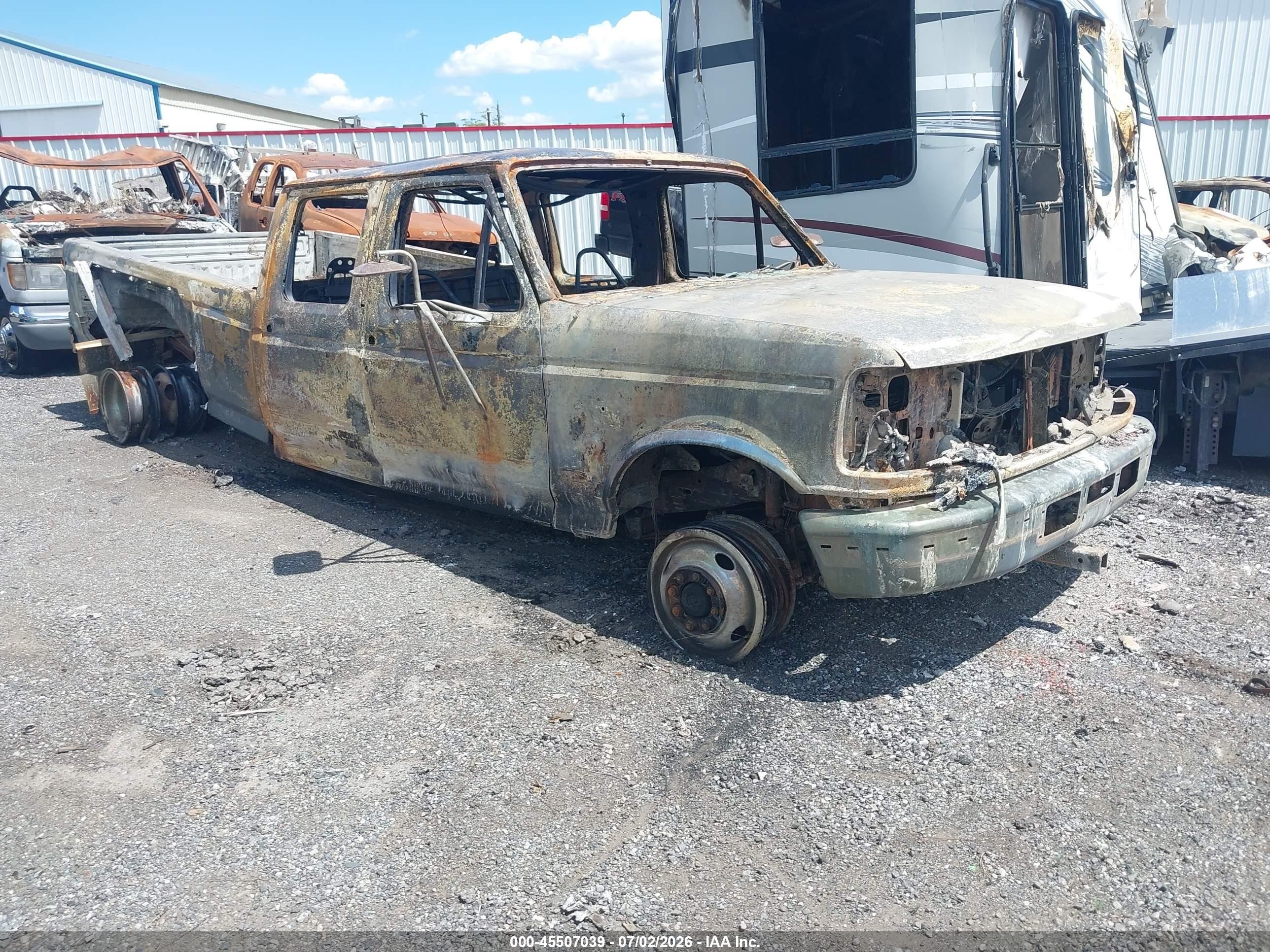 1995 Ford F-350, VIN 1FTJW36F4SEA44511 — Burn