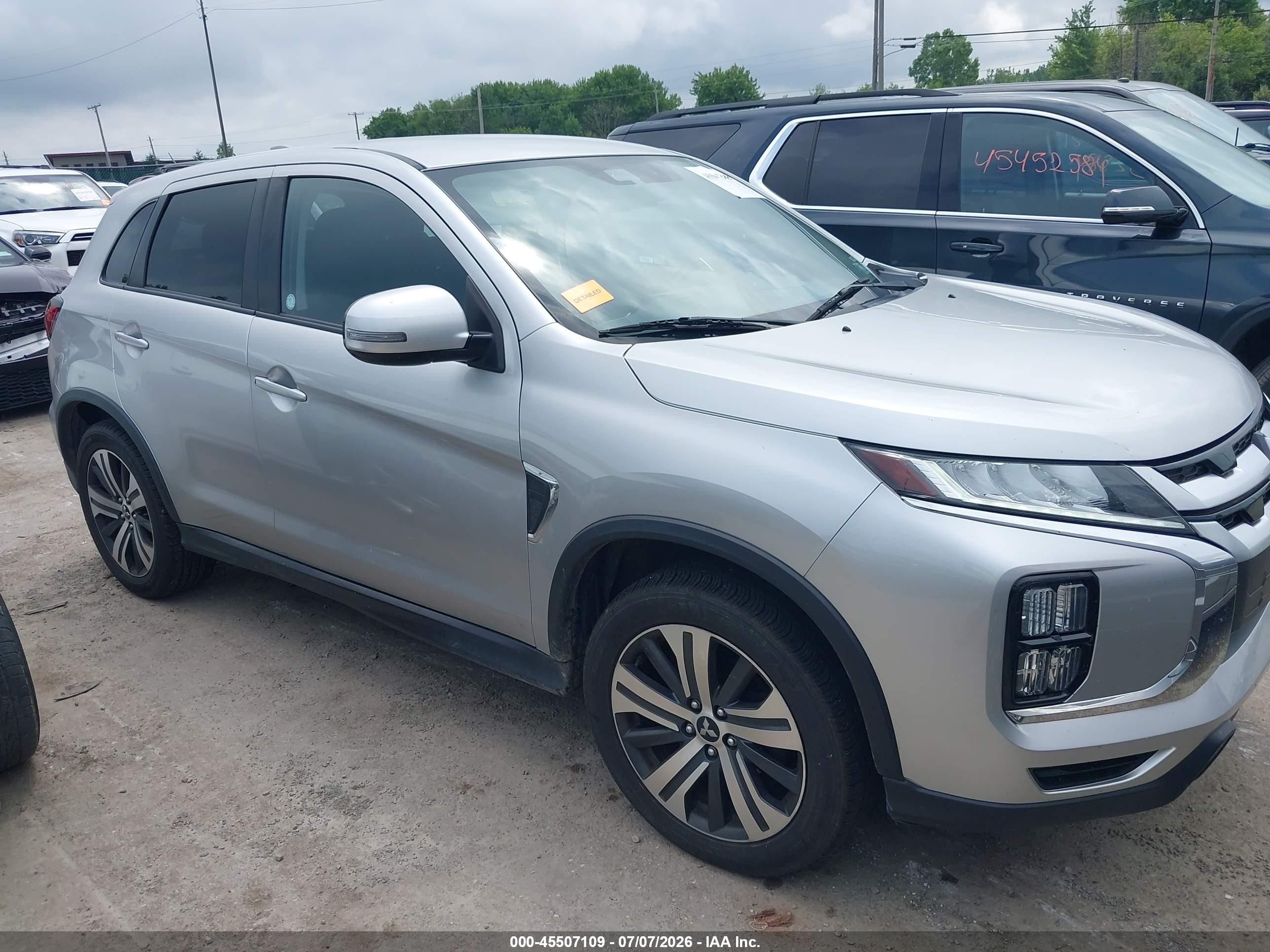 2020 Mitsubishi Outlander ES, VIN JA4AR3AUXLU018025 — Hail